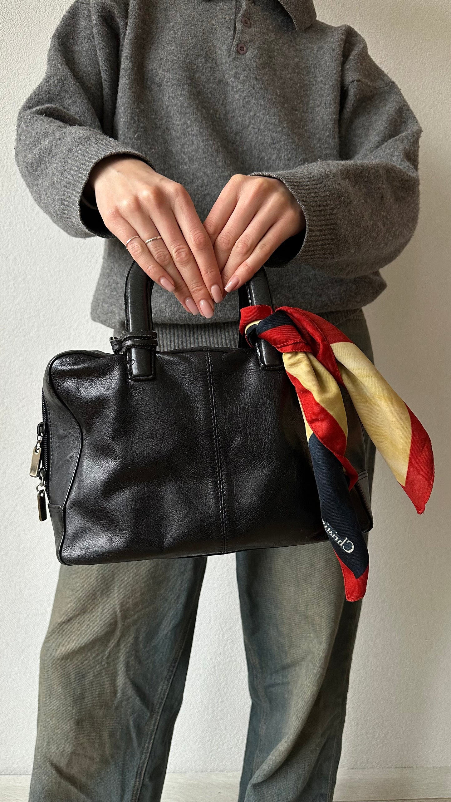 leather black small square handbag