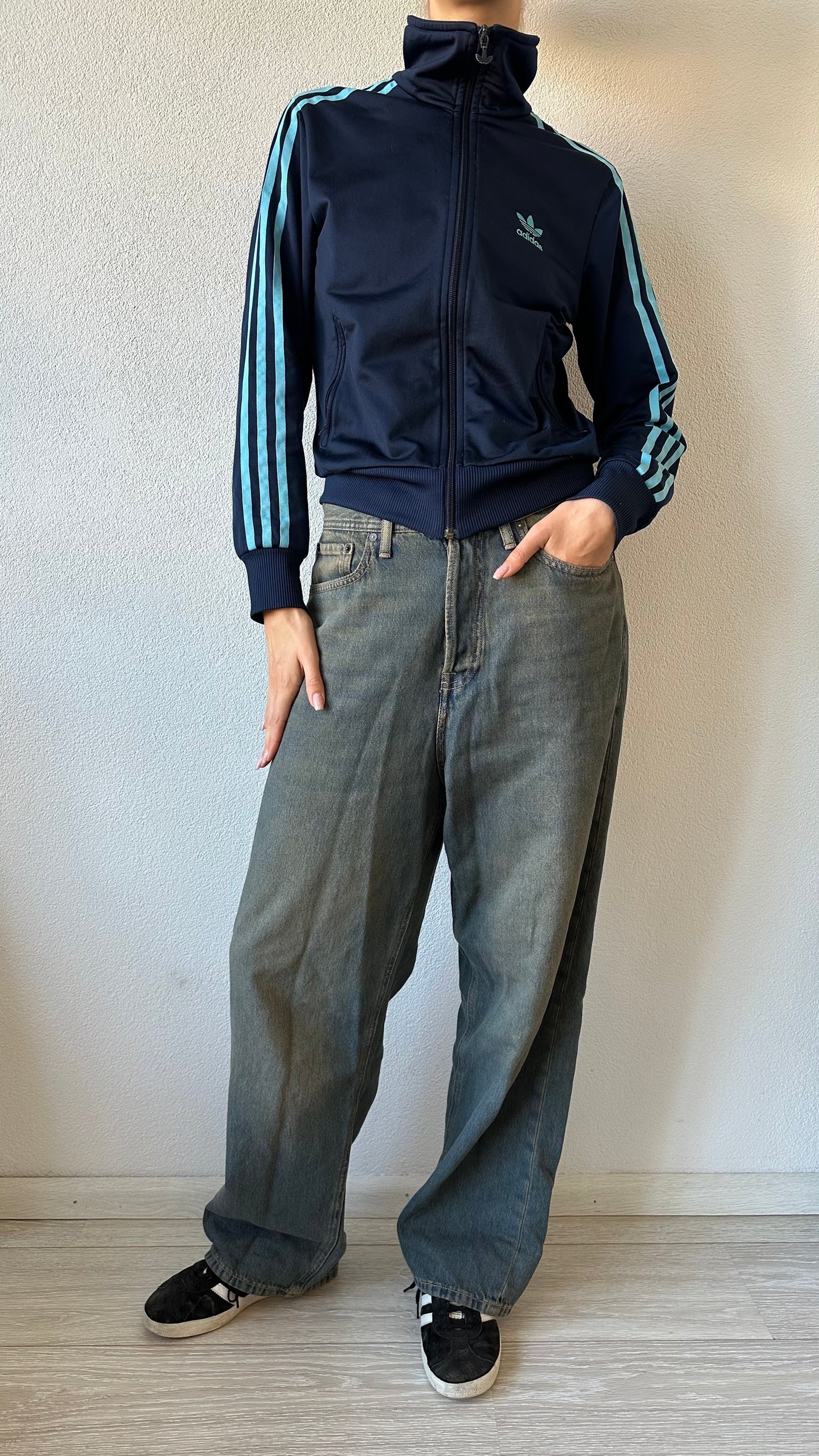 adidas zip-up cardigan (dark blue with light blue details