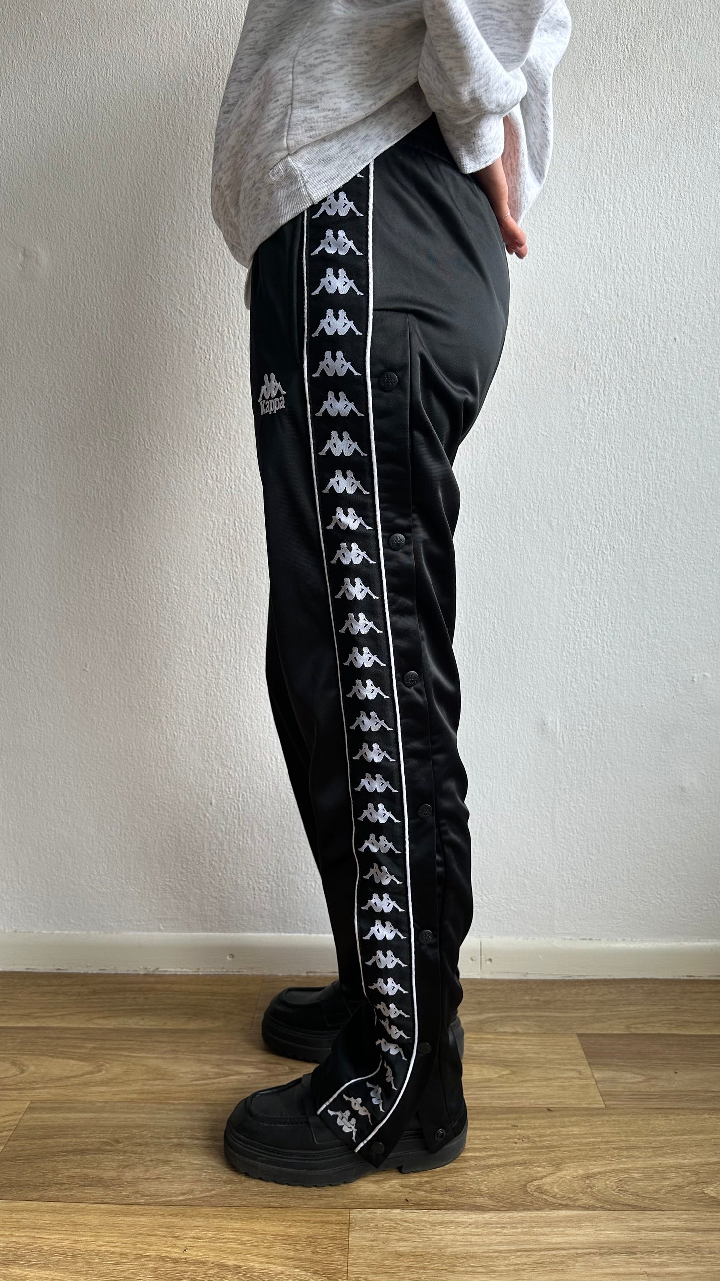 vintage kappa nylon jogger