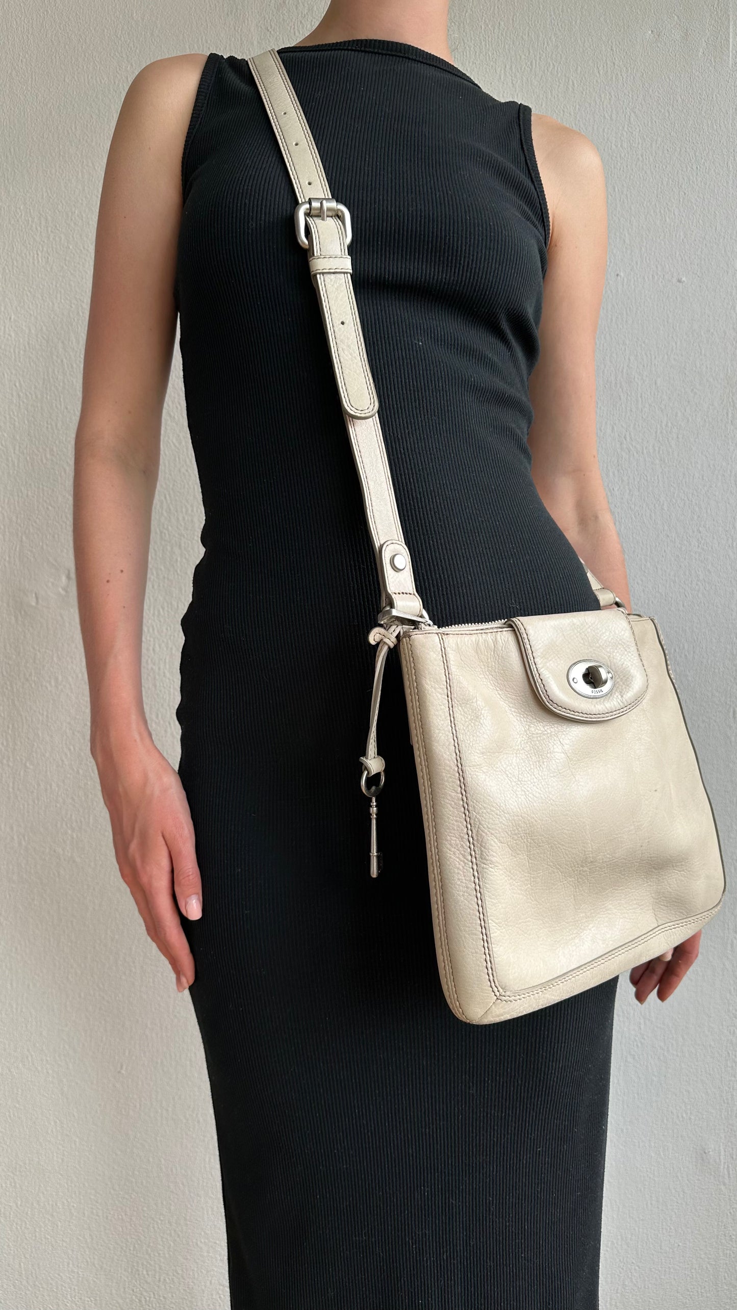 beige leather fossil crossbody bag