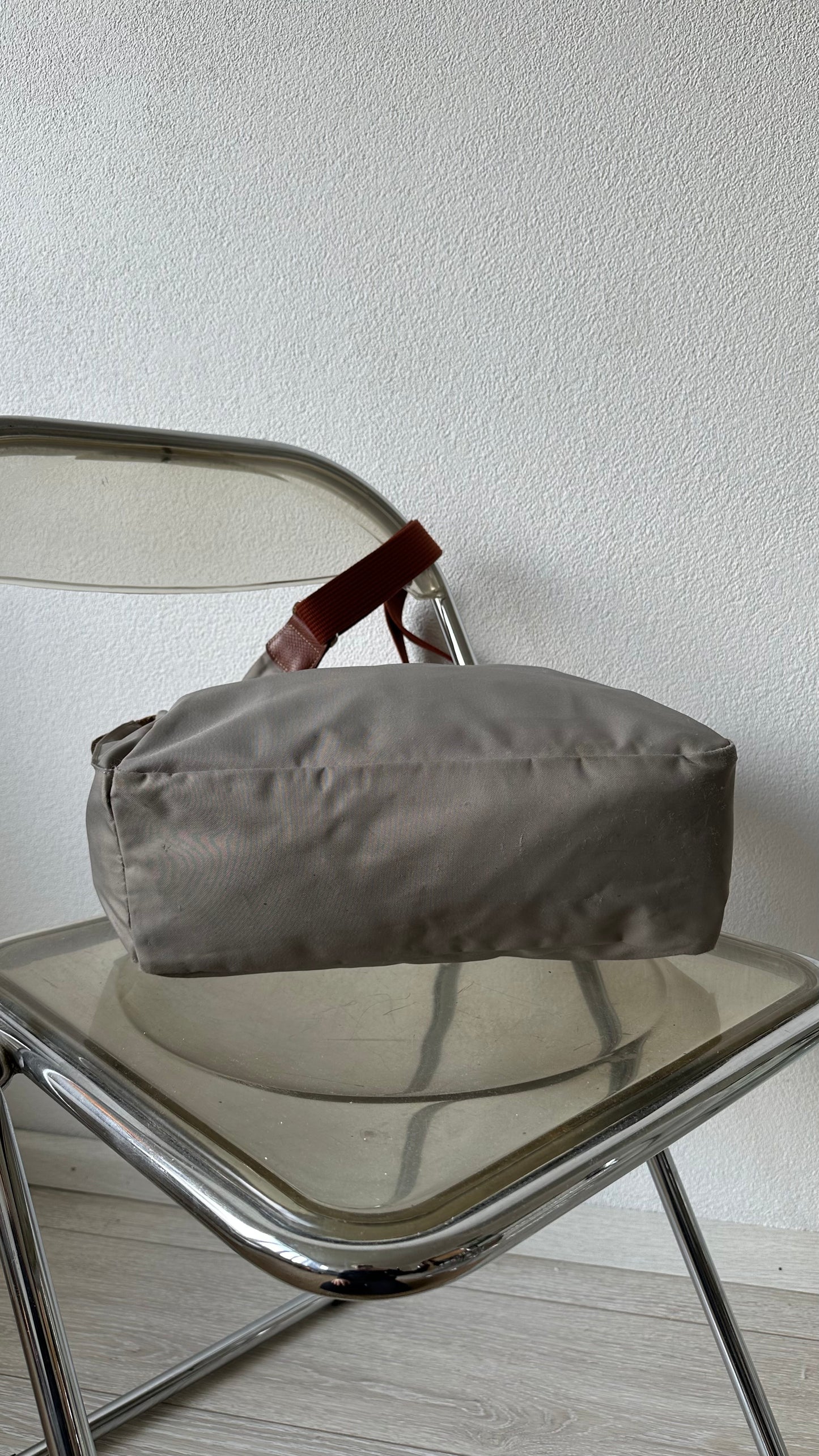 pliage crossbody bag grey brown