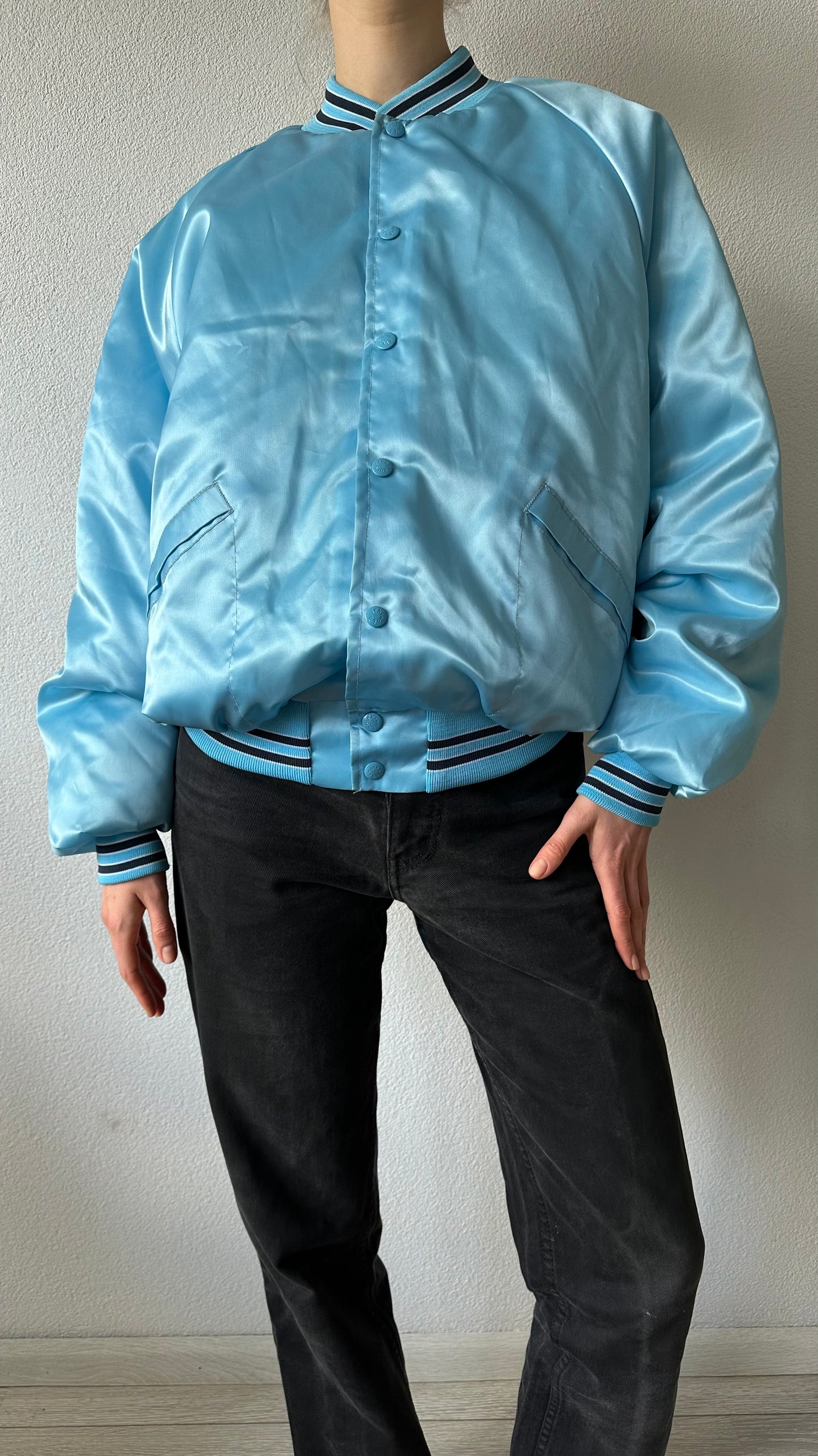 light blue vintage bomberjacket