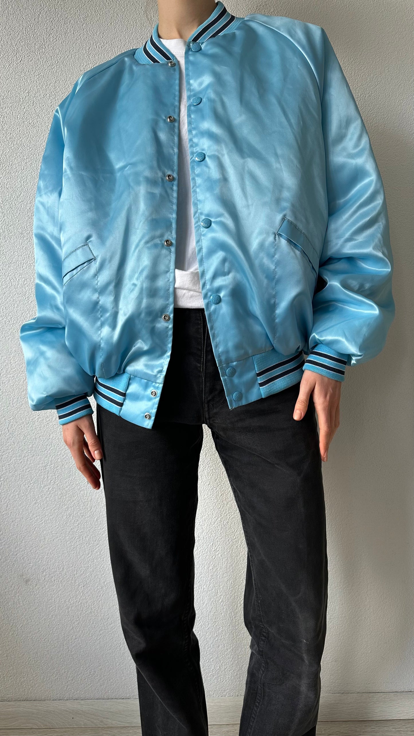 light blue vintage bomberjacket