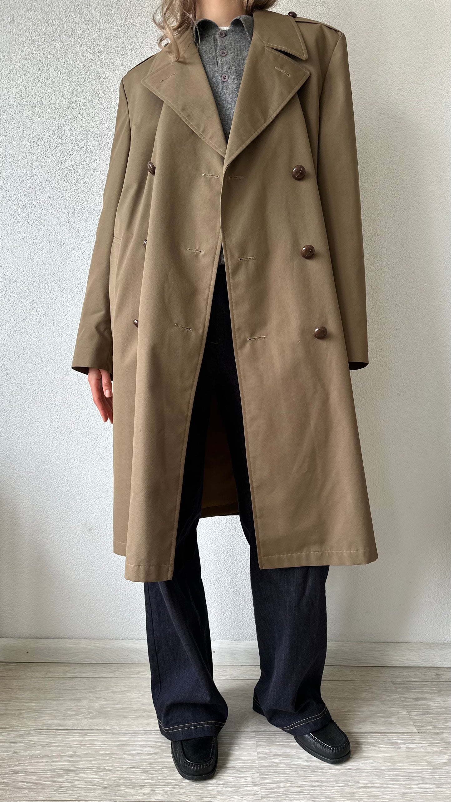 moss green vintage trenchcoat