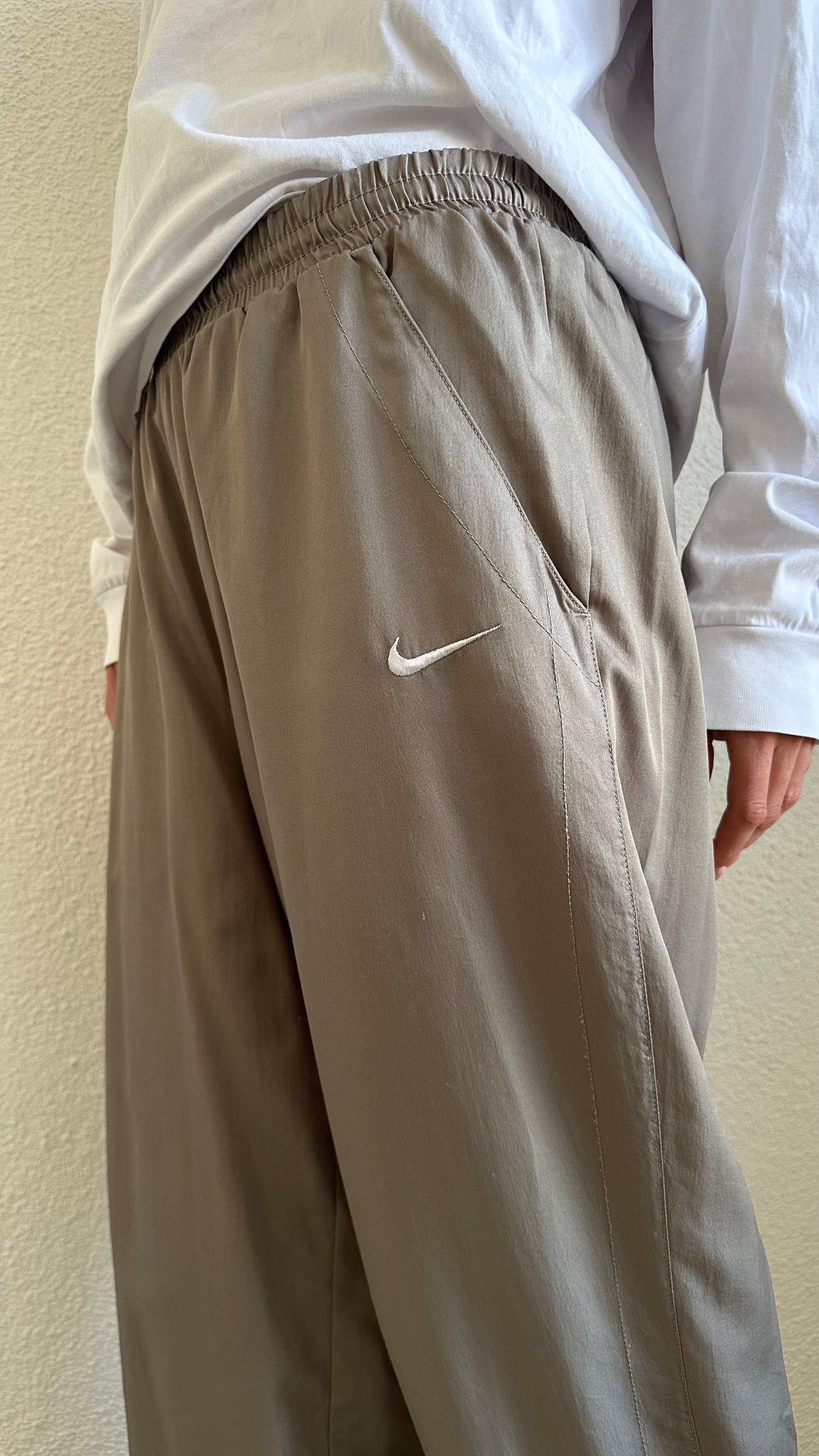 vintage taupe white nike tracksuit pants windbreaker jacket