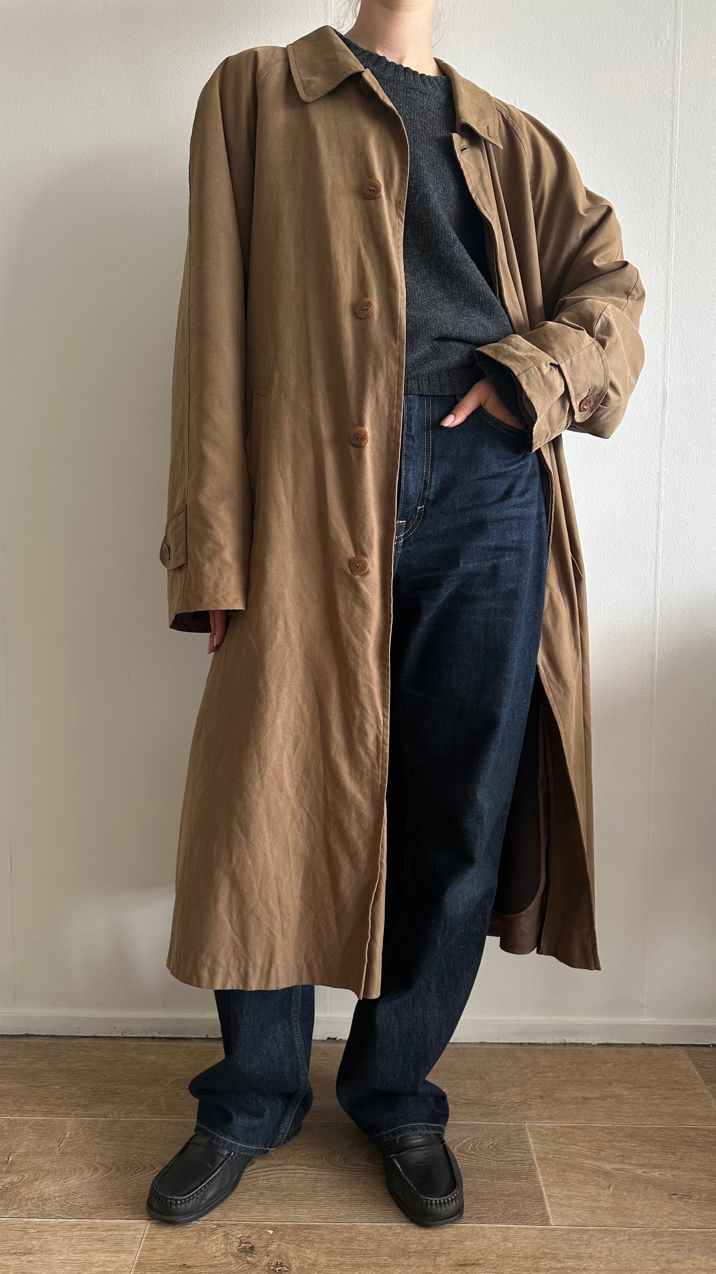 camel trenchcoat zip-out inner lining