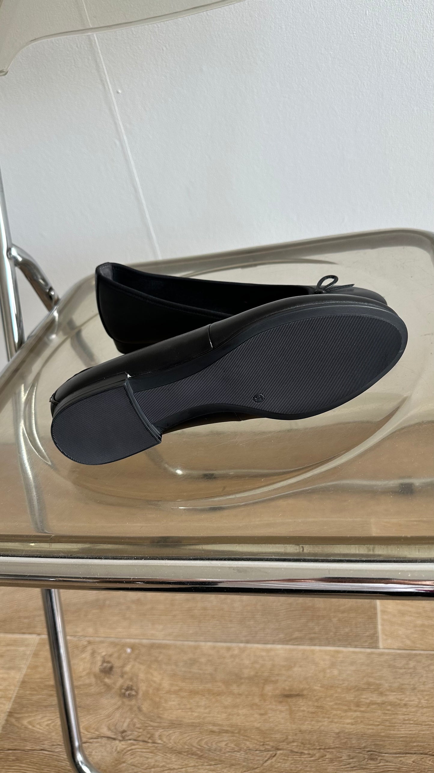 tamaris leather ballet flats size 37