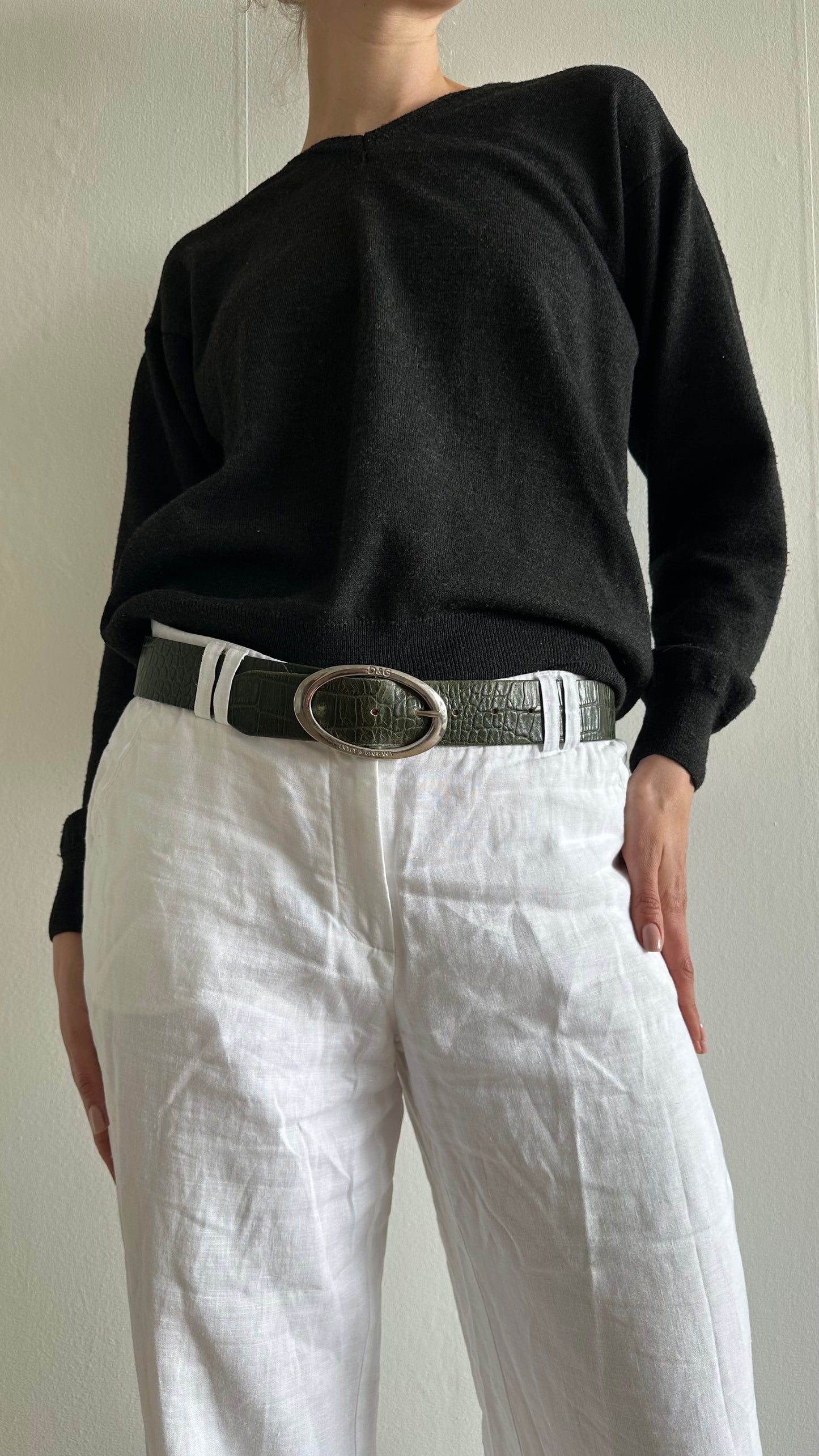 vintage green croco print D&G belt with silver buckle