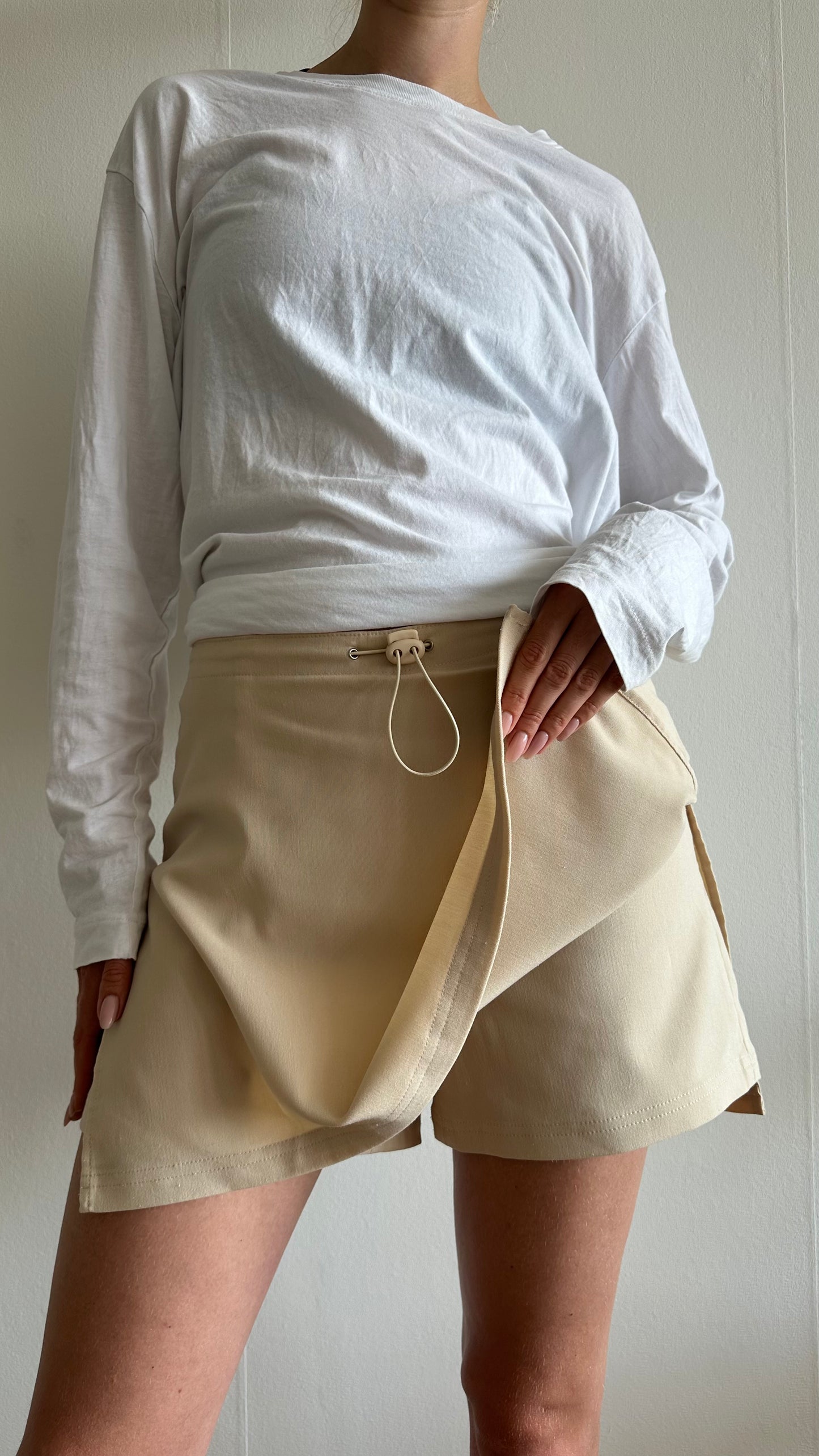 cream beige vintage skort