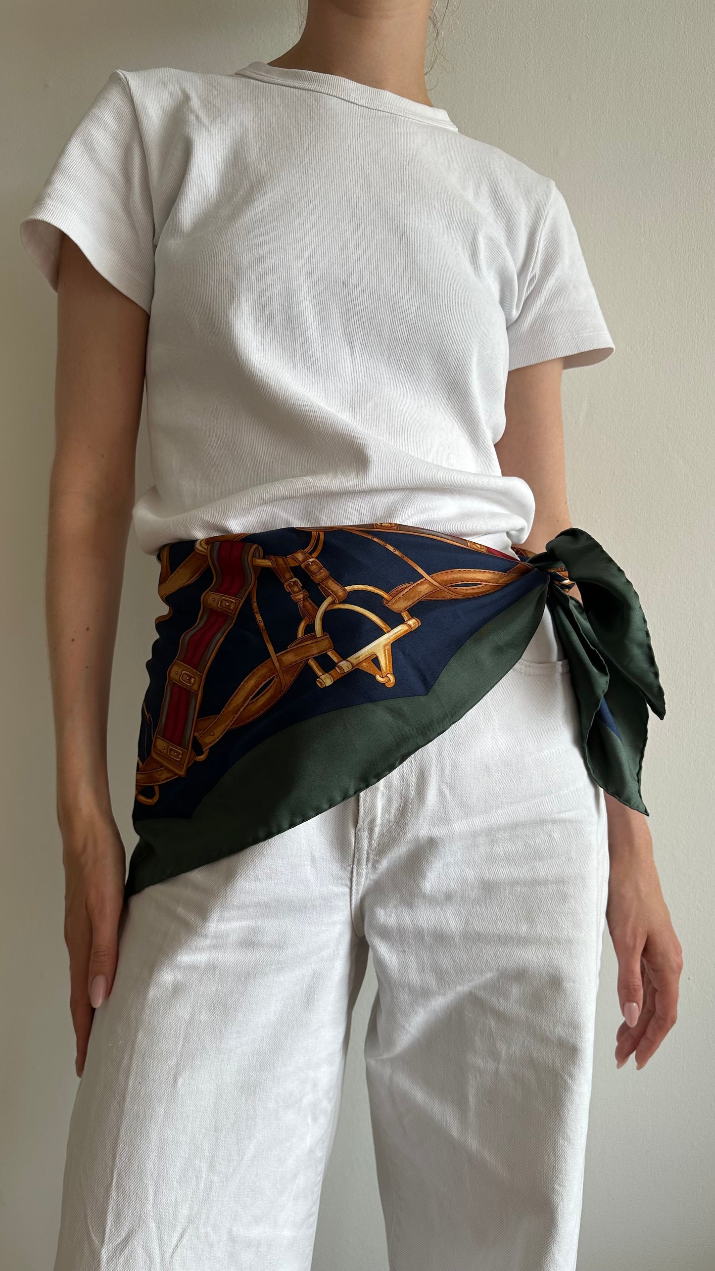 horsebit vintage Longchamp scarf