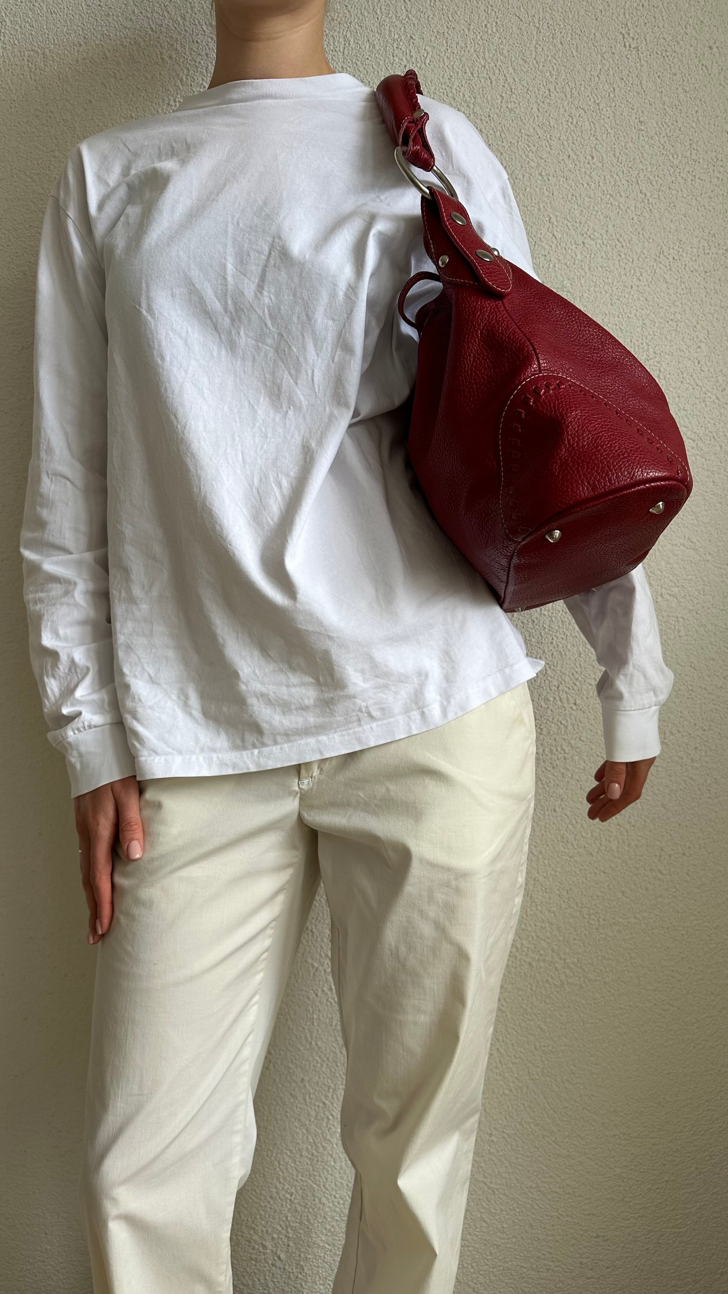 red leather tods hobo shoulderbag