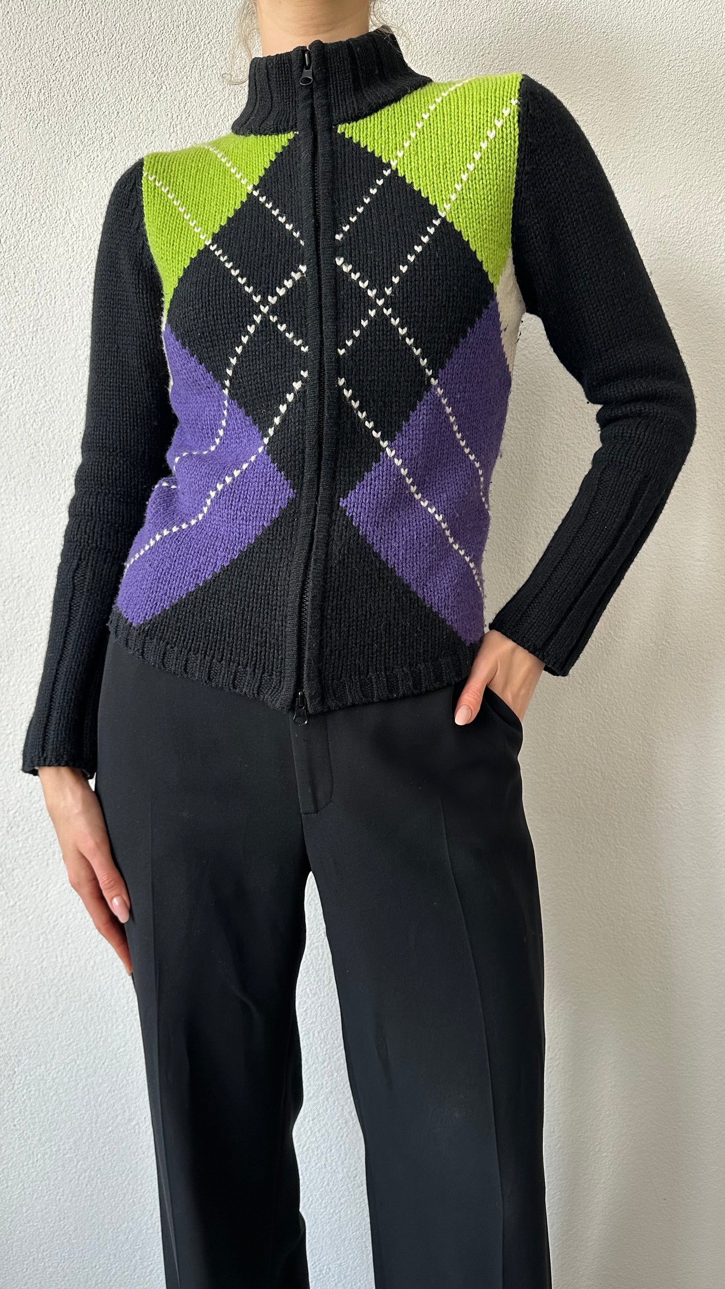 wool diamond pattern zip up cardigan