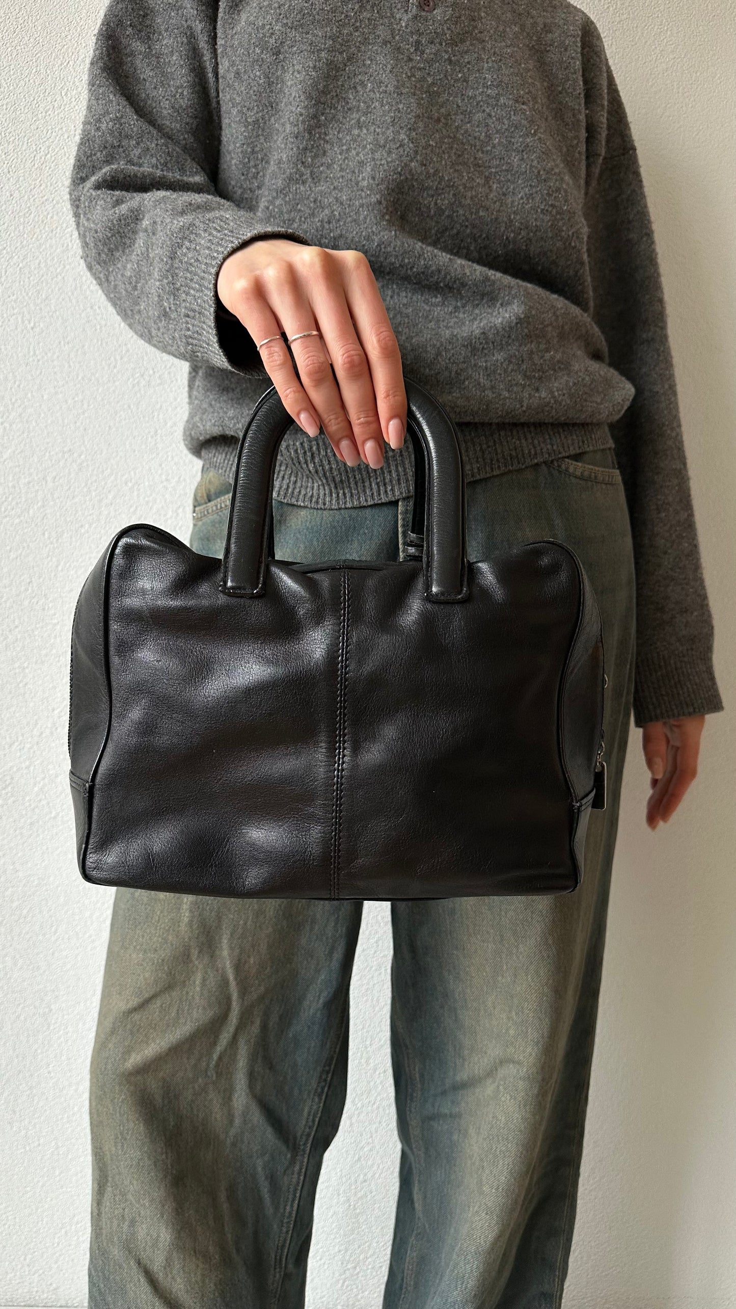 leather black small square handbag