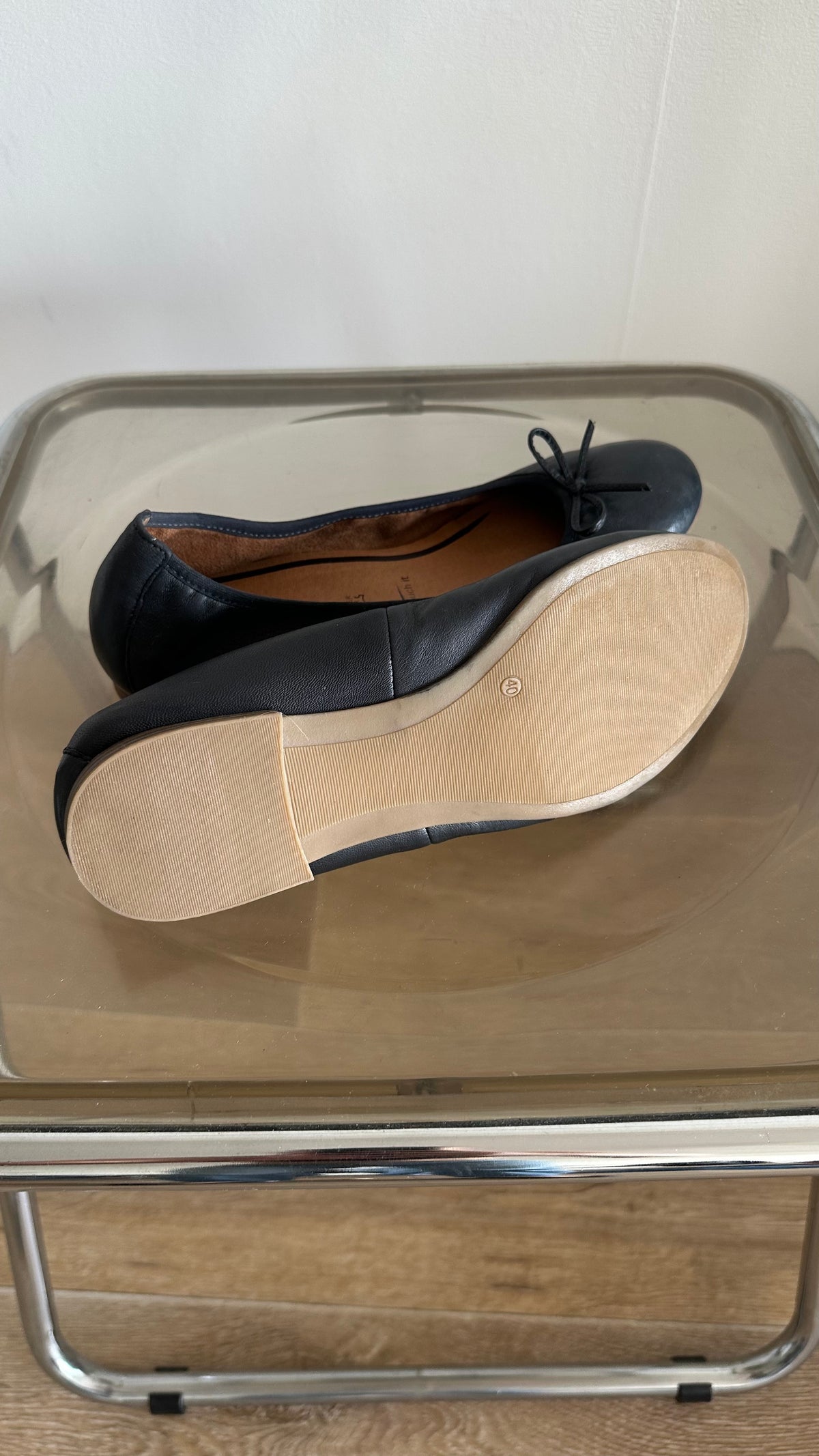 dark blue black ballet flats tamaris