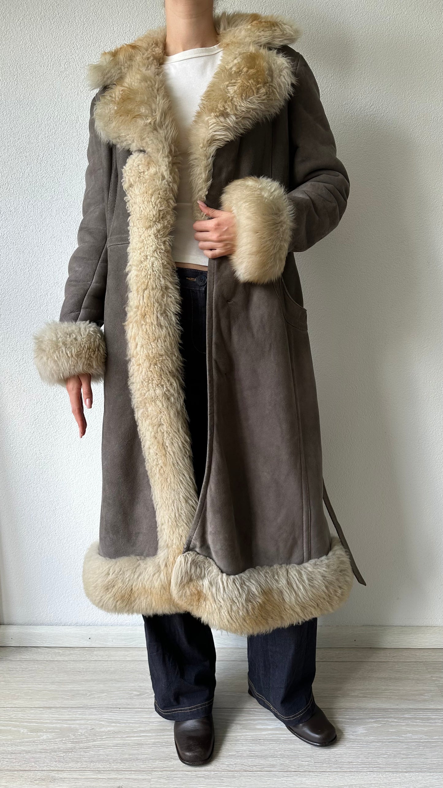 taupe penny-lane coat with belt and beige wool Fur