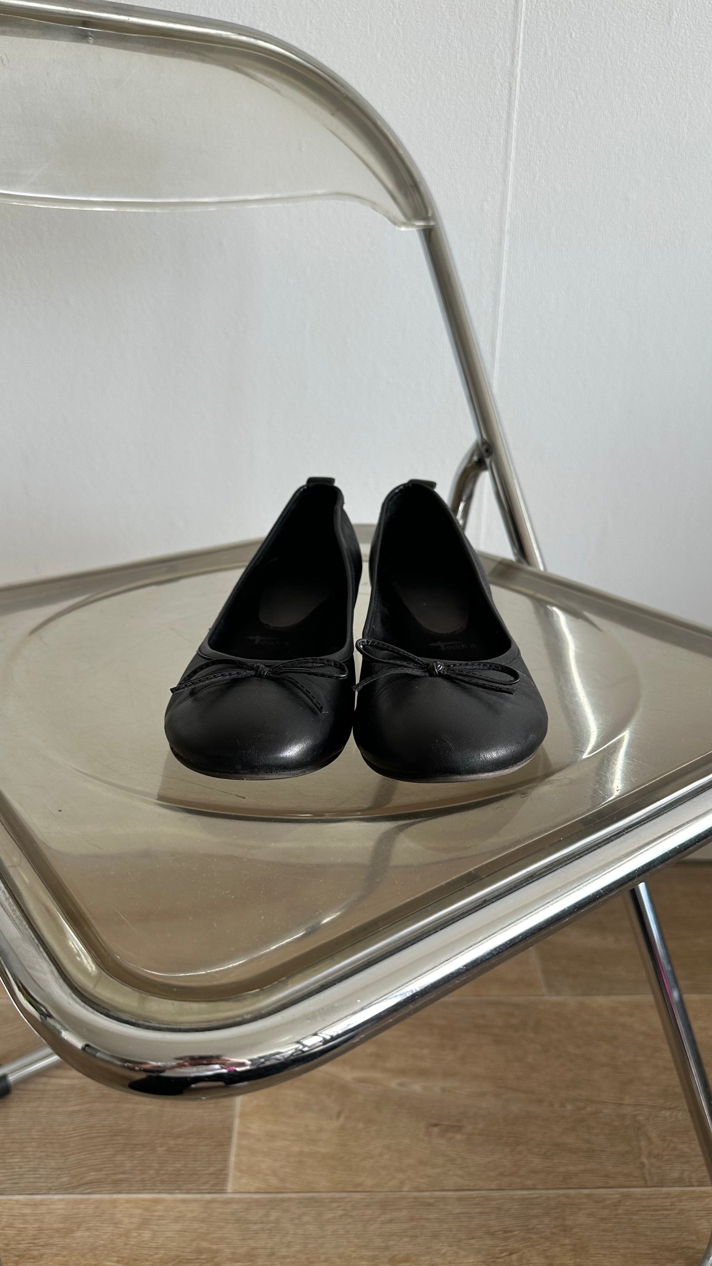 tamaris leather ballet flats size 39
