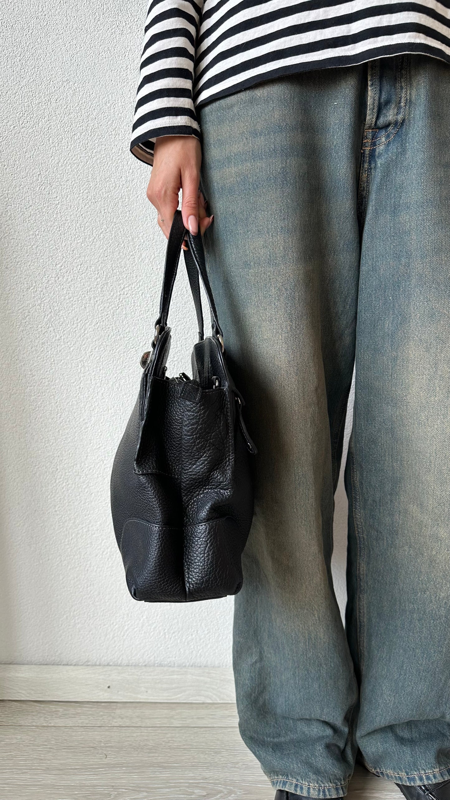 black soft leather bag handbag