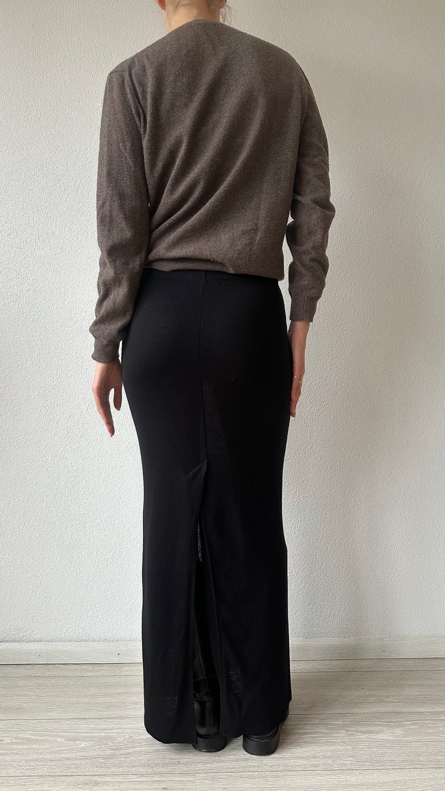 long black Lanaby’s maxi skirt with high back slit