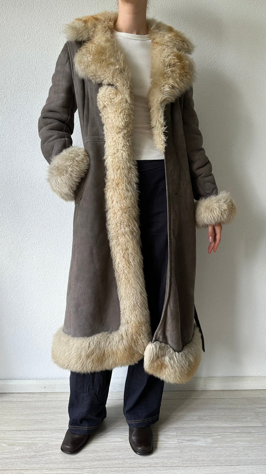 taupe penny-lane coat with belt and beige wool Fur
