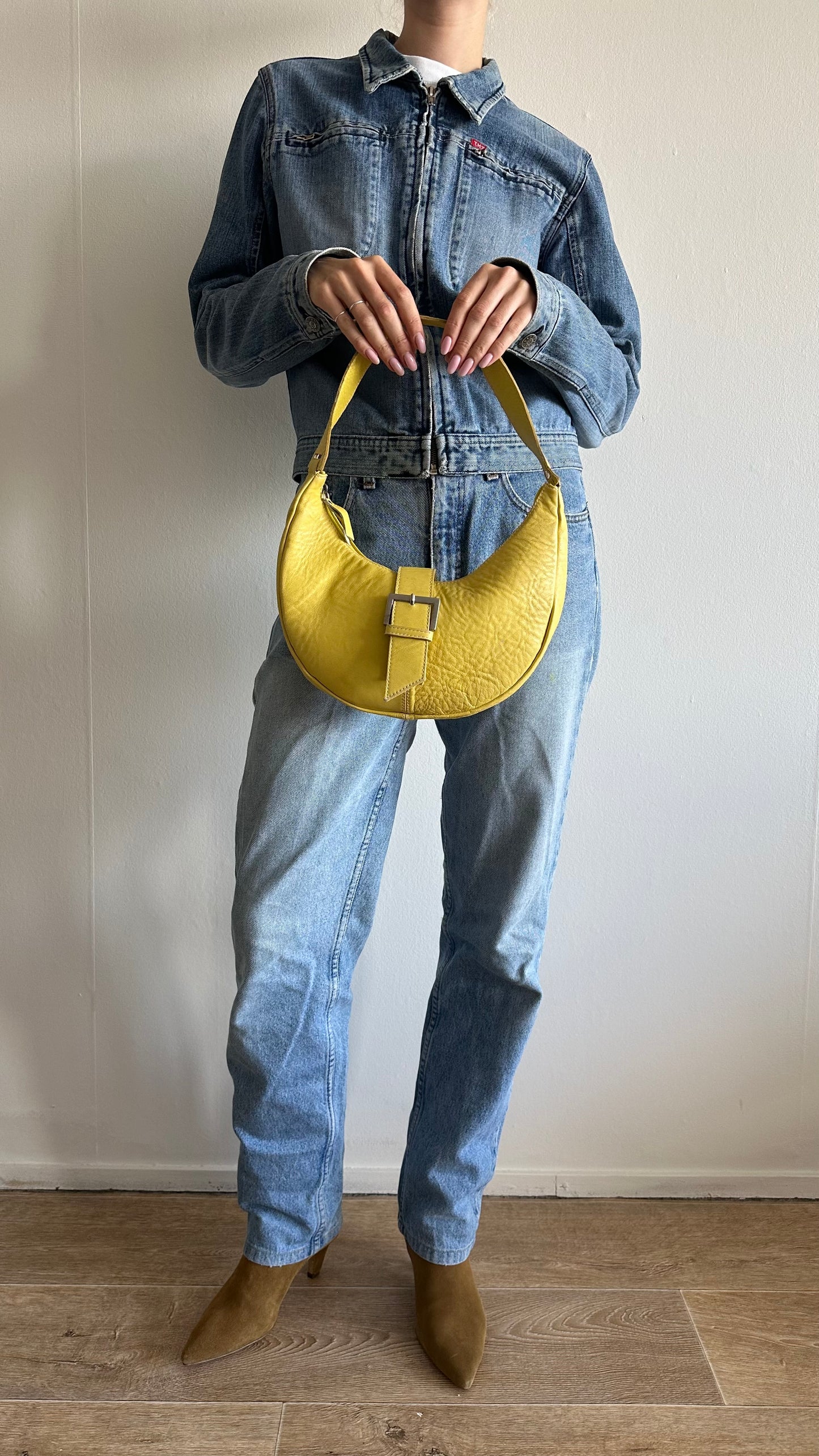soft leather yellow shoulderbag