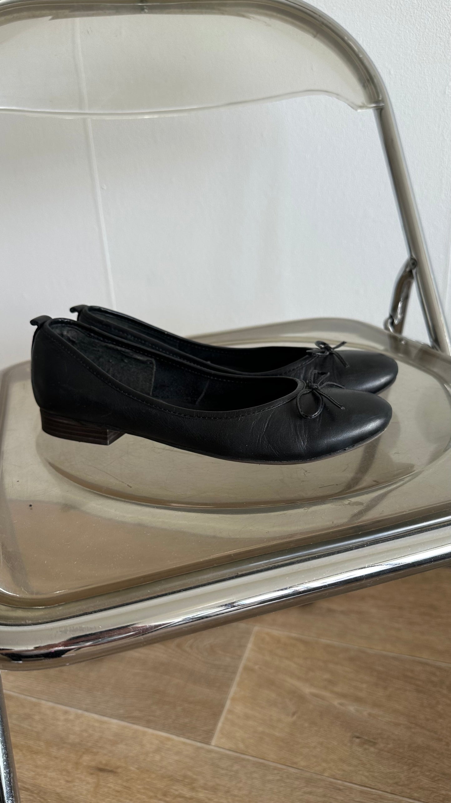tamaris leather ballet flats size 39