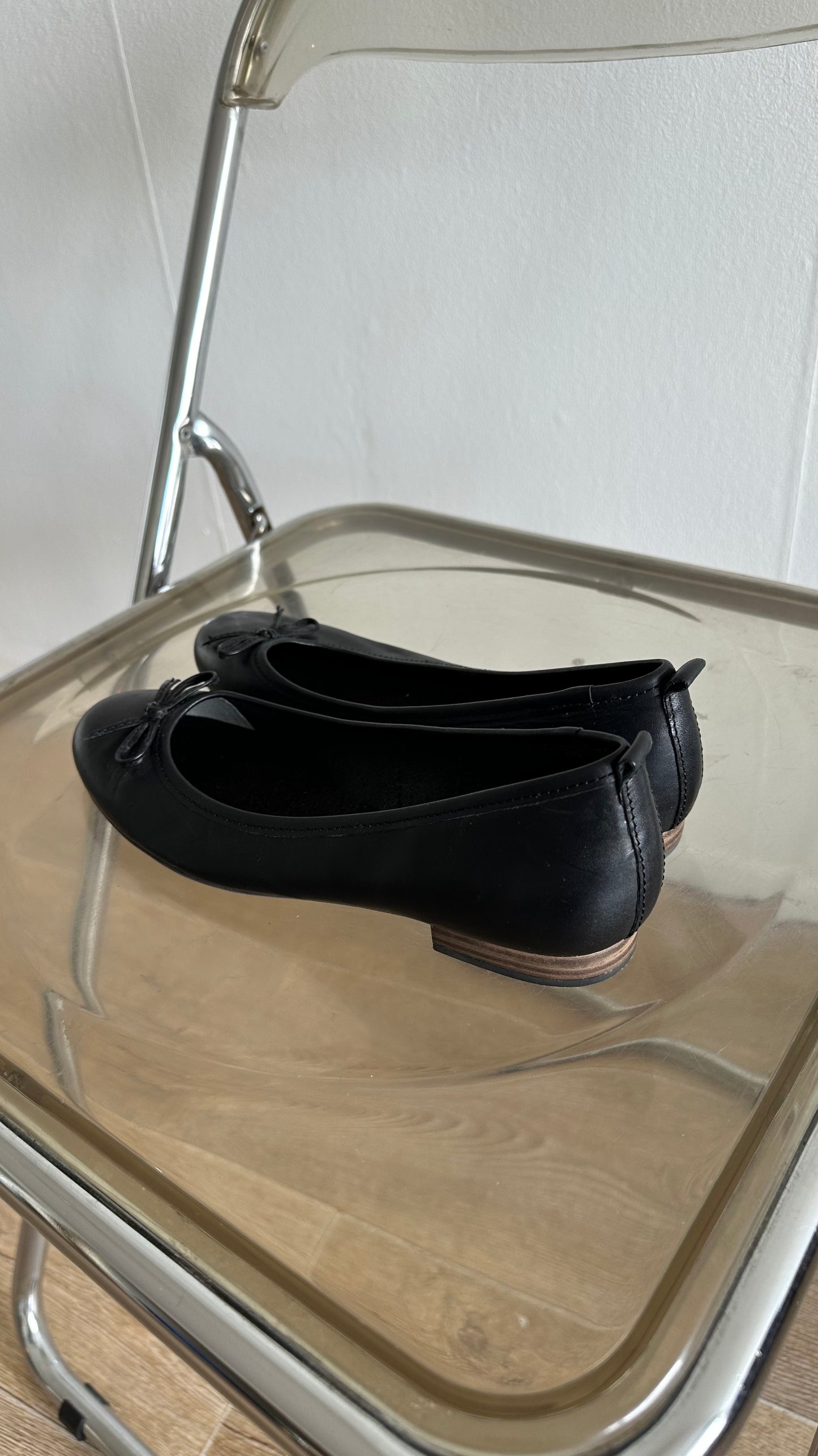 black Tamaris ballerina flats size 38