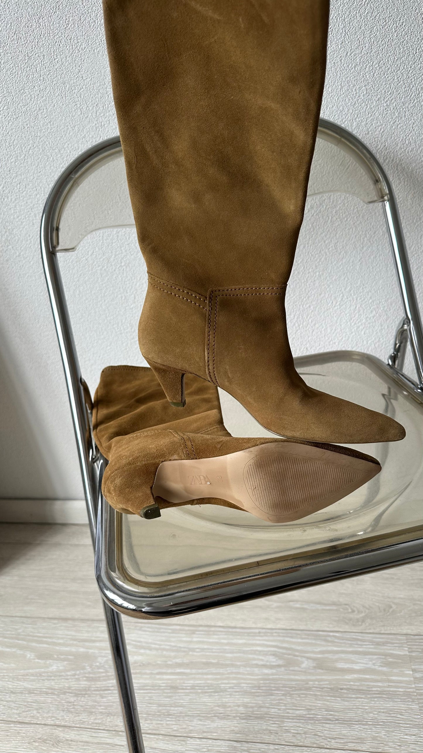 suede half-high boots with short heel