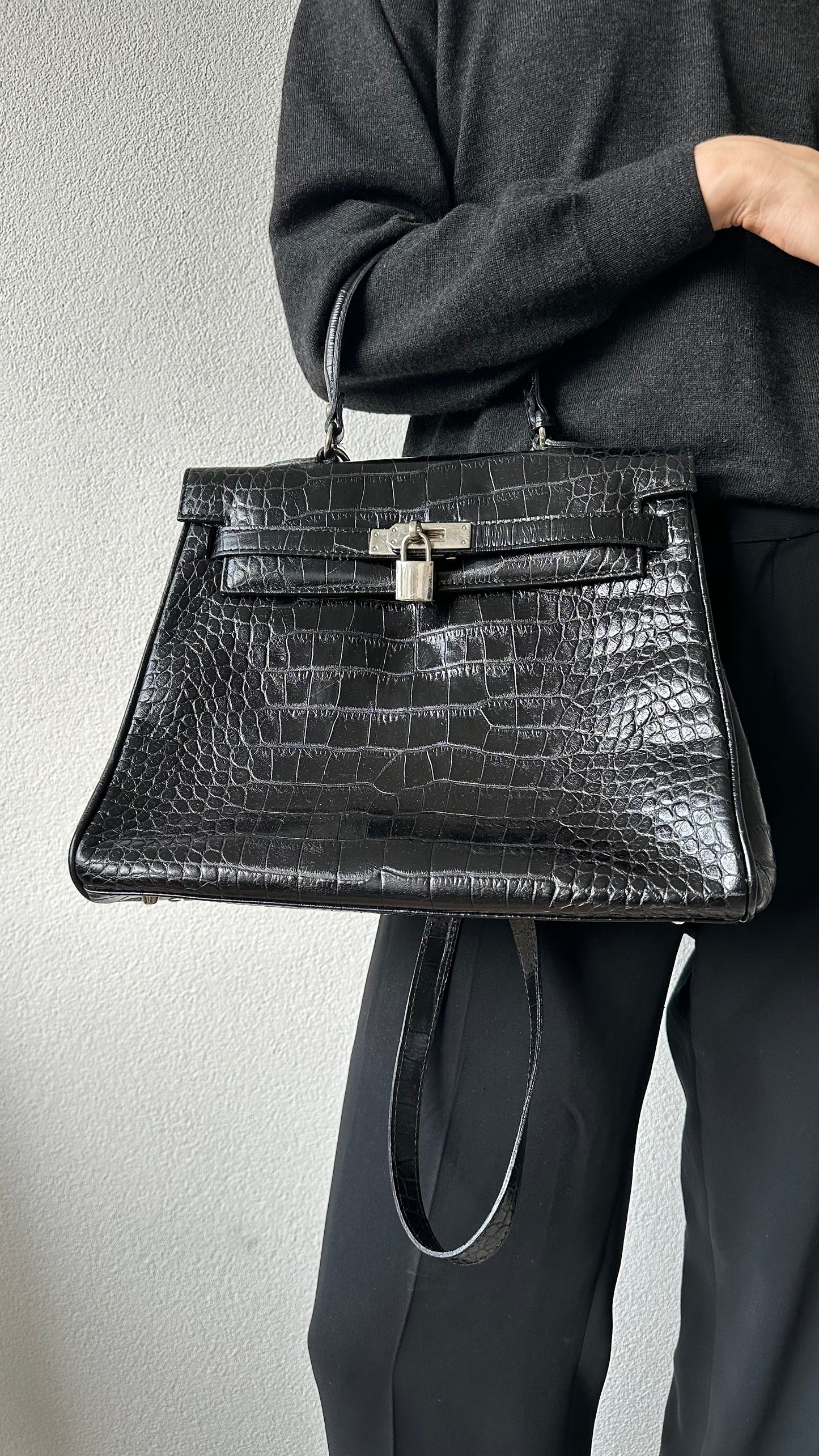 black croco leather bag by Pañalva Madrid