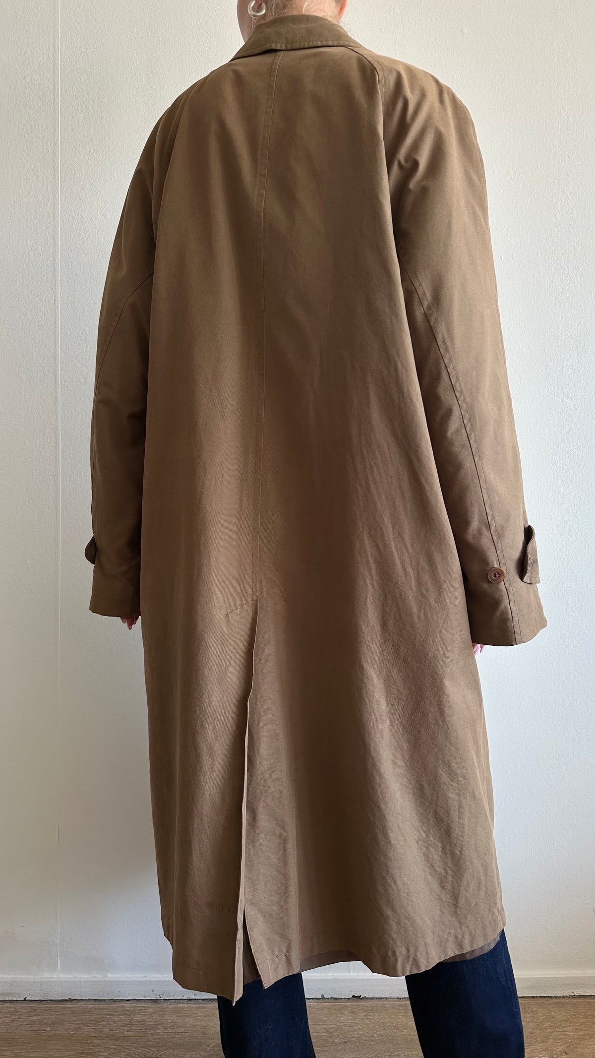 camel trenchcoat vintage classic zip-out inner lining