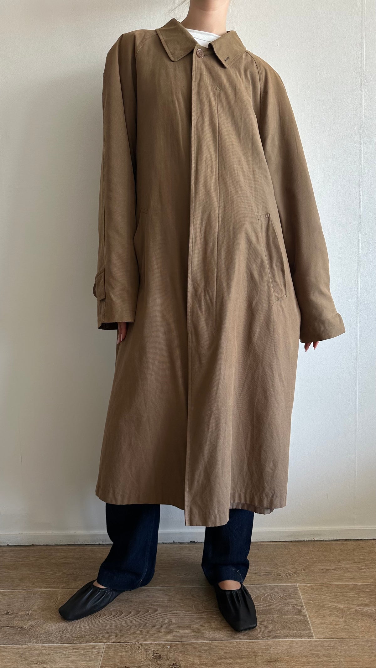 camel trenchcoat vintage classic zip-out inner lining