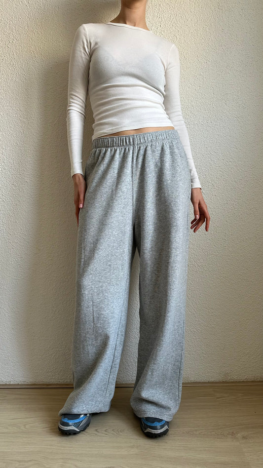 grey hollister oversized jogger