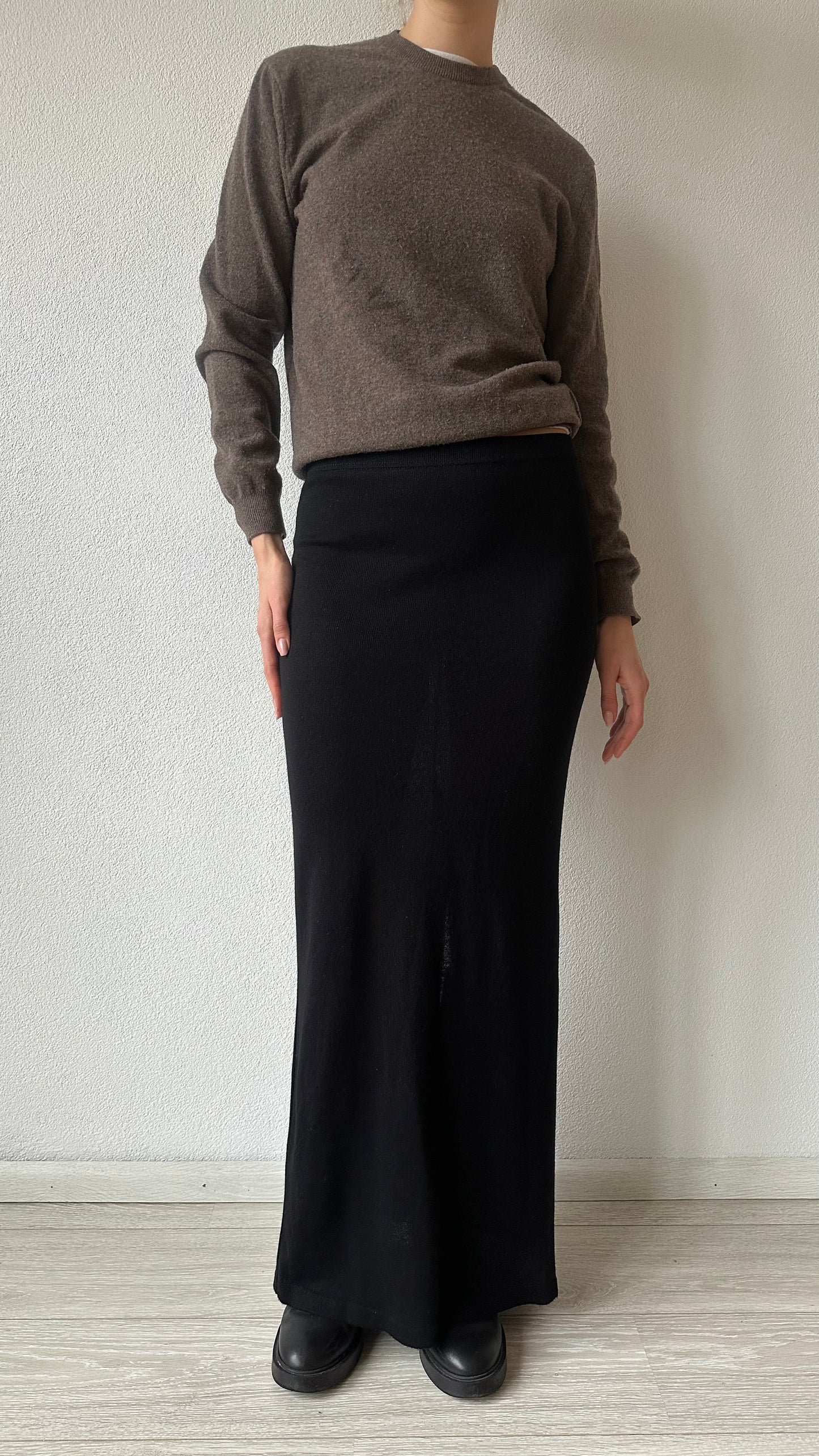long black Lanaby’s maxi skirt with high back slit