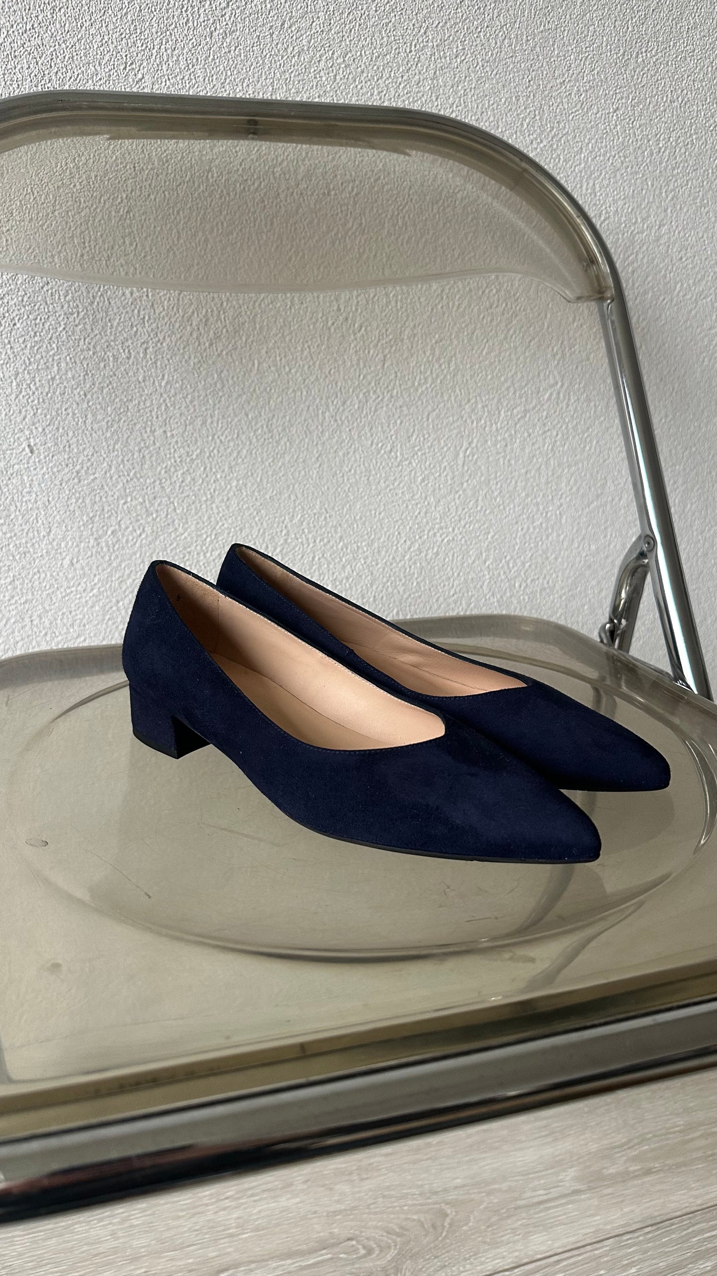 Peter Kaiser pointed toes blue suede
