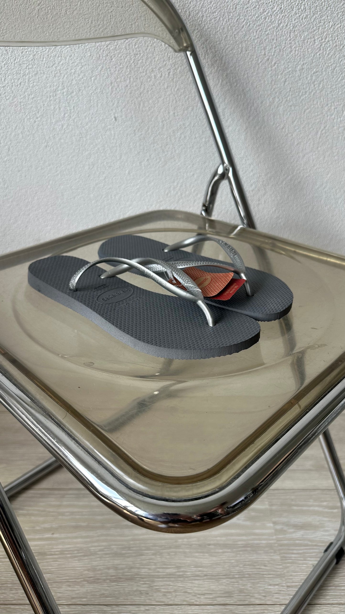 silver-grey havaianas new with tags