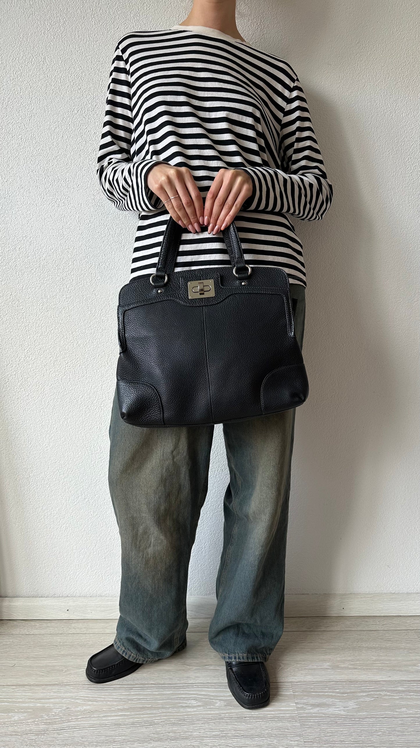 black soft leather bag handbag