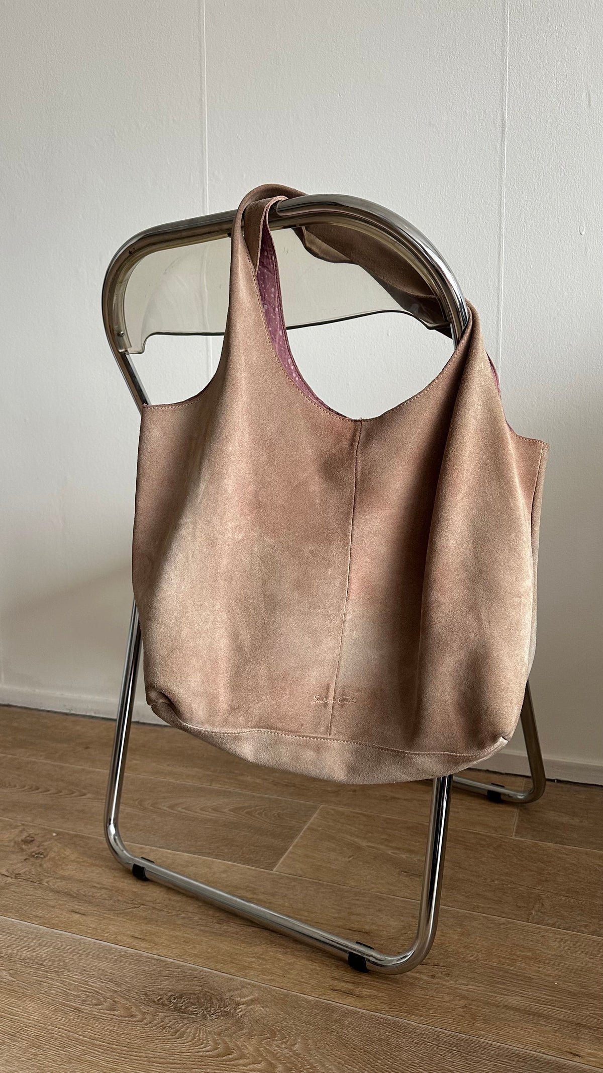 beige suede slouchy shoulderbag