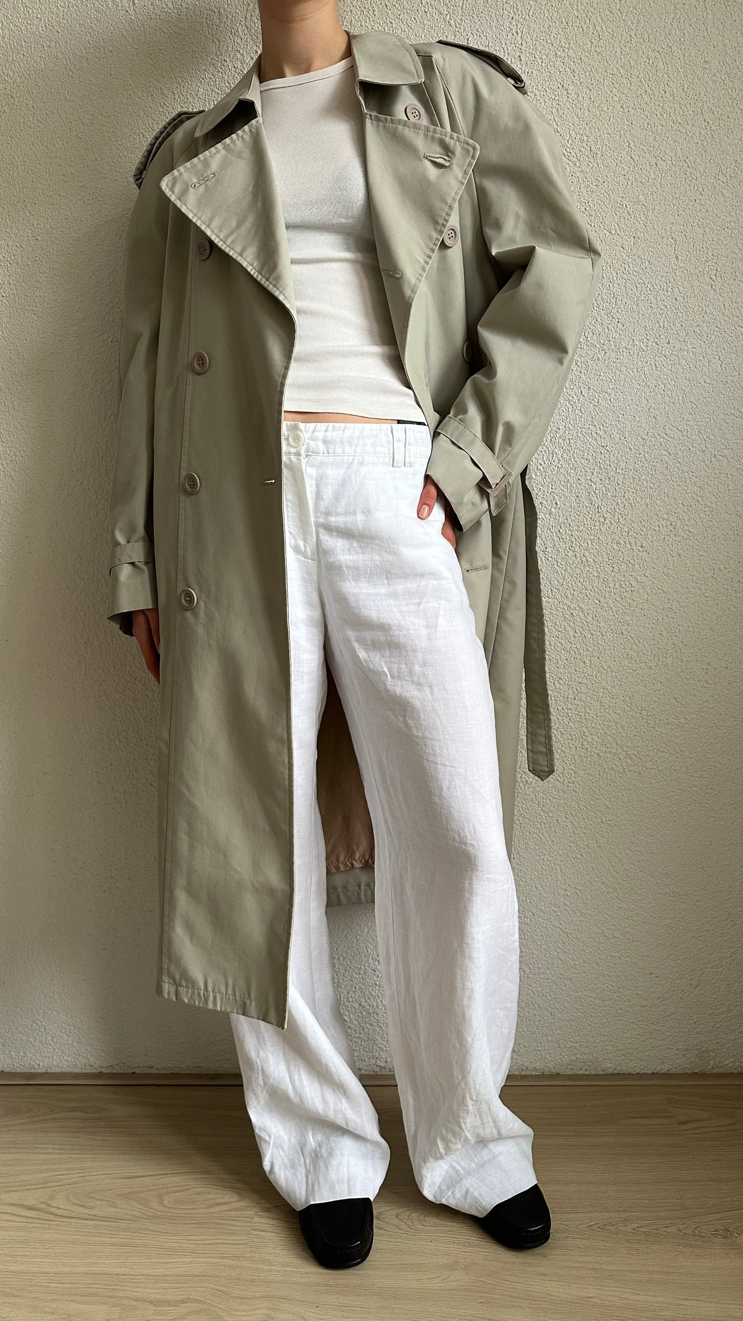 the ultimate beige trenchcoat