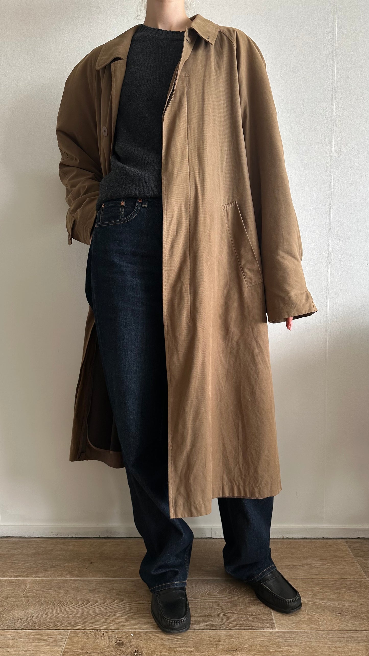 camel trenchcoat zip-out inner lining