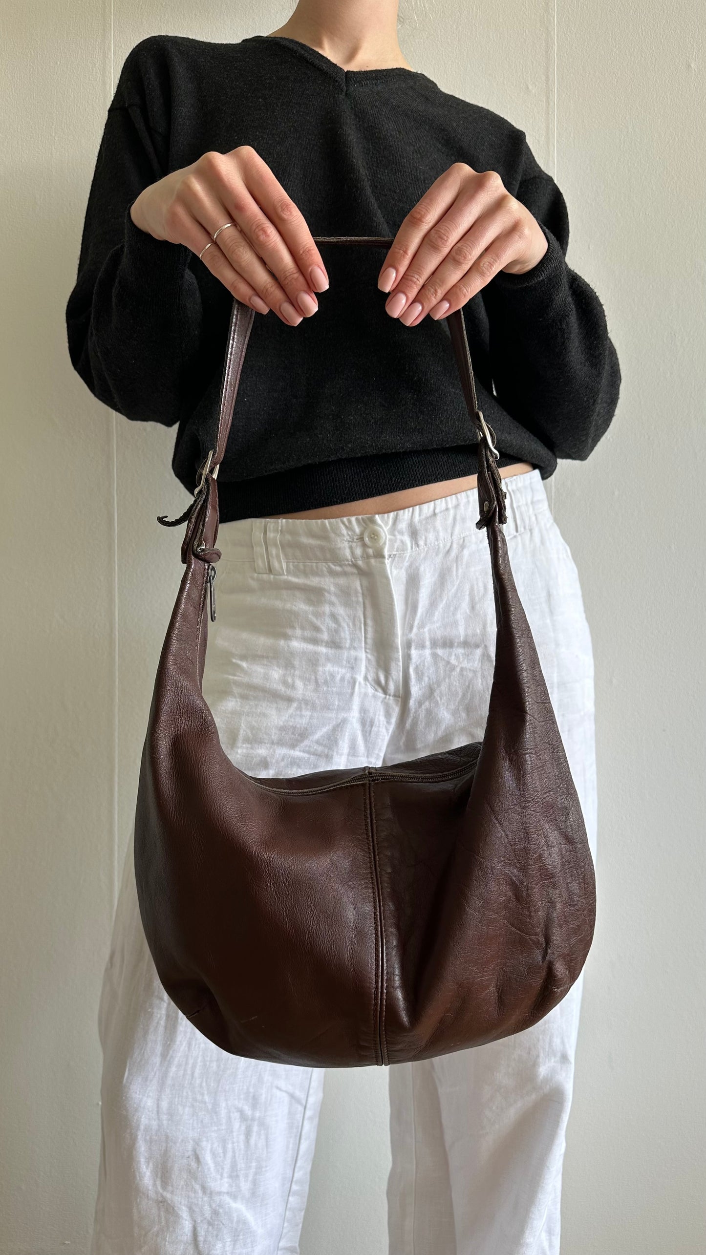 dark brown leather round vintage shoulder bag