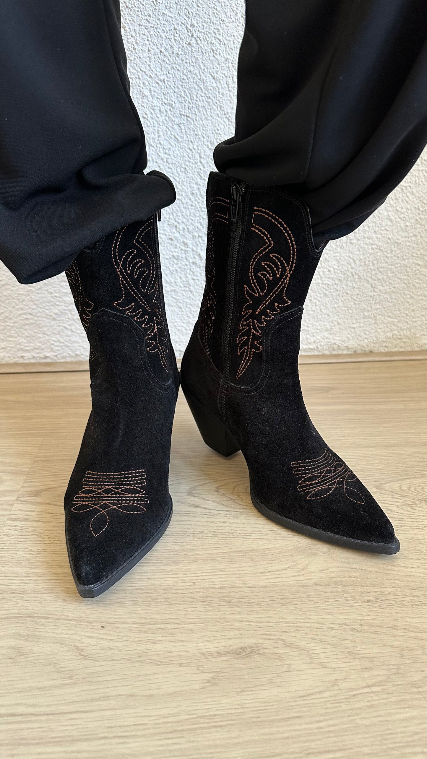 suede black cowboy boots size 39