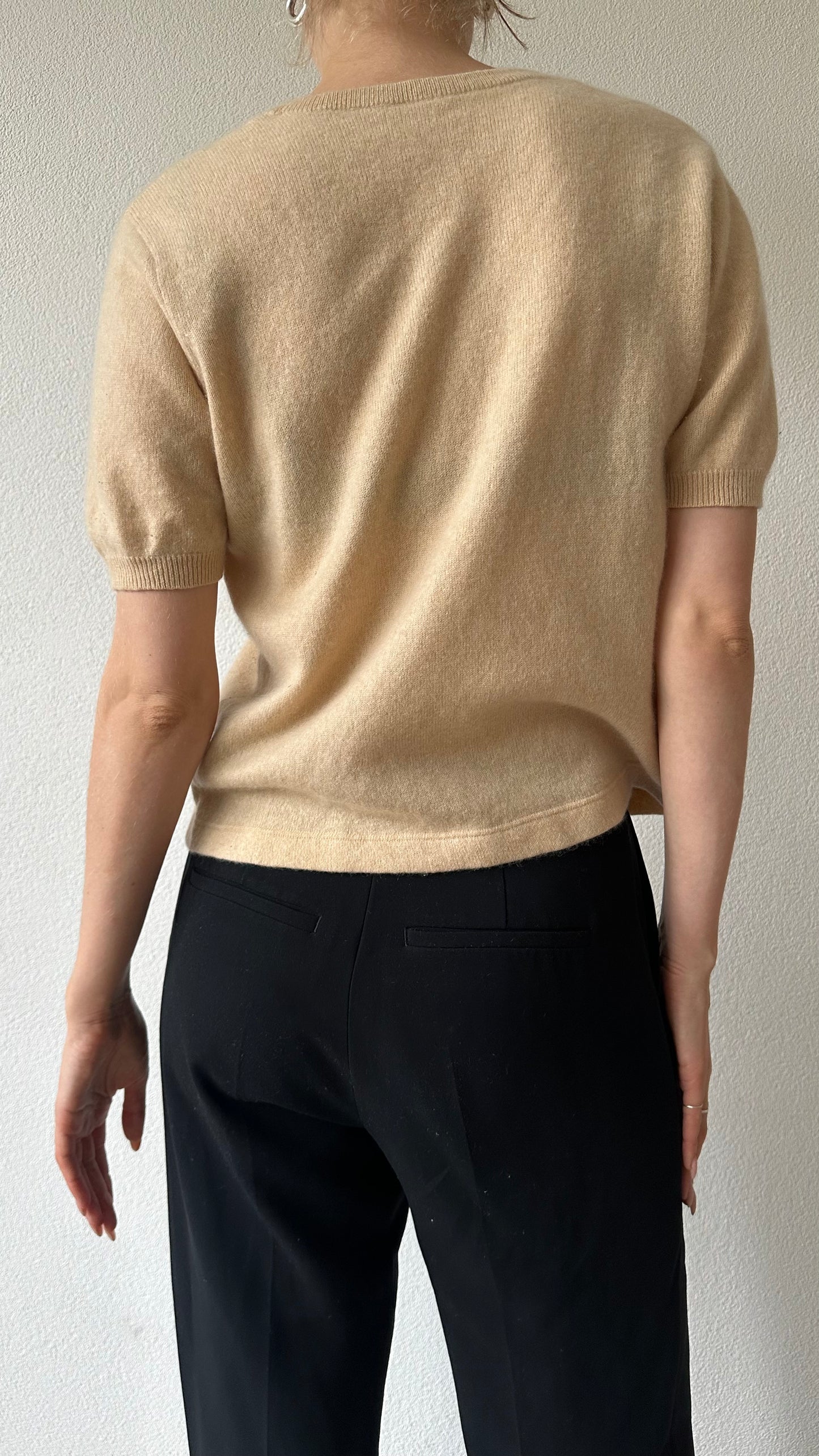 cashmere beige top with short puffed sleeves