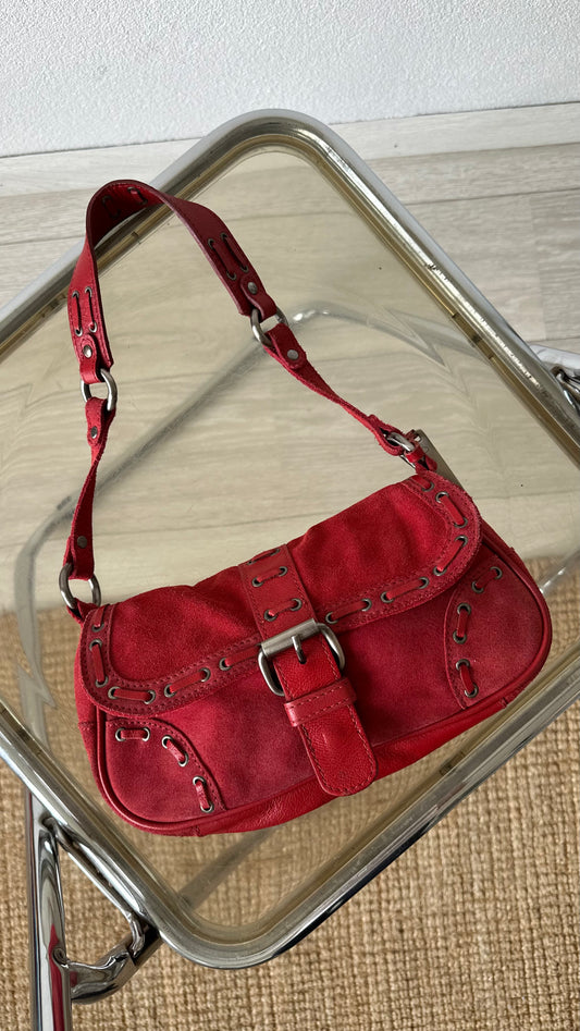 red suède and leather shoulderbag