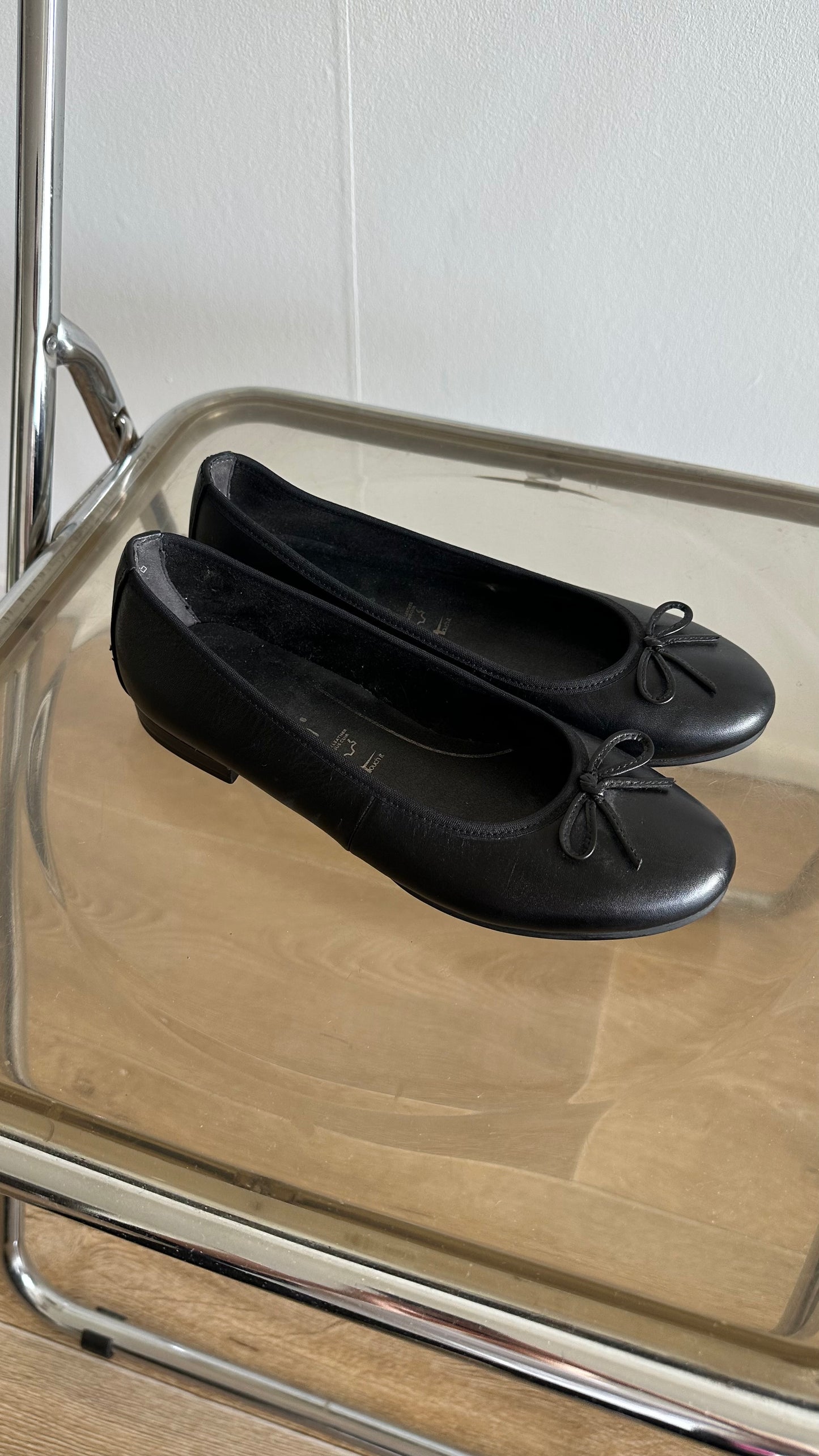 tamaris leather ballet flats size 37