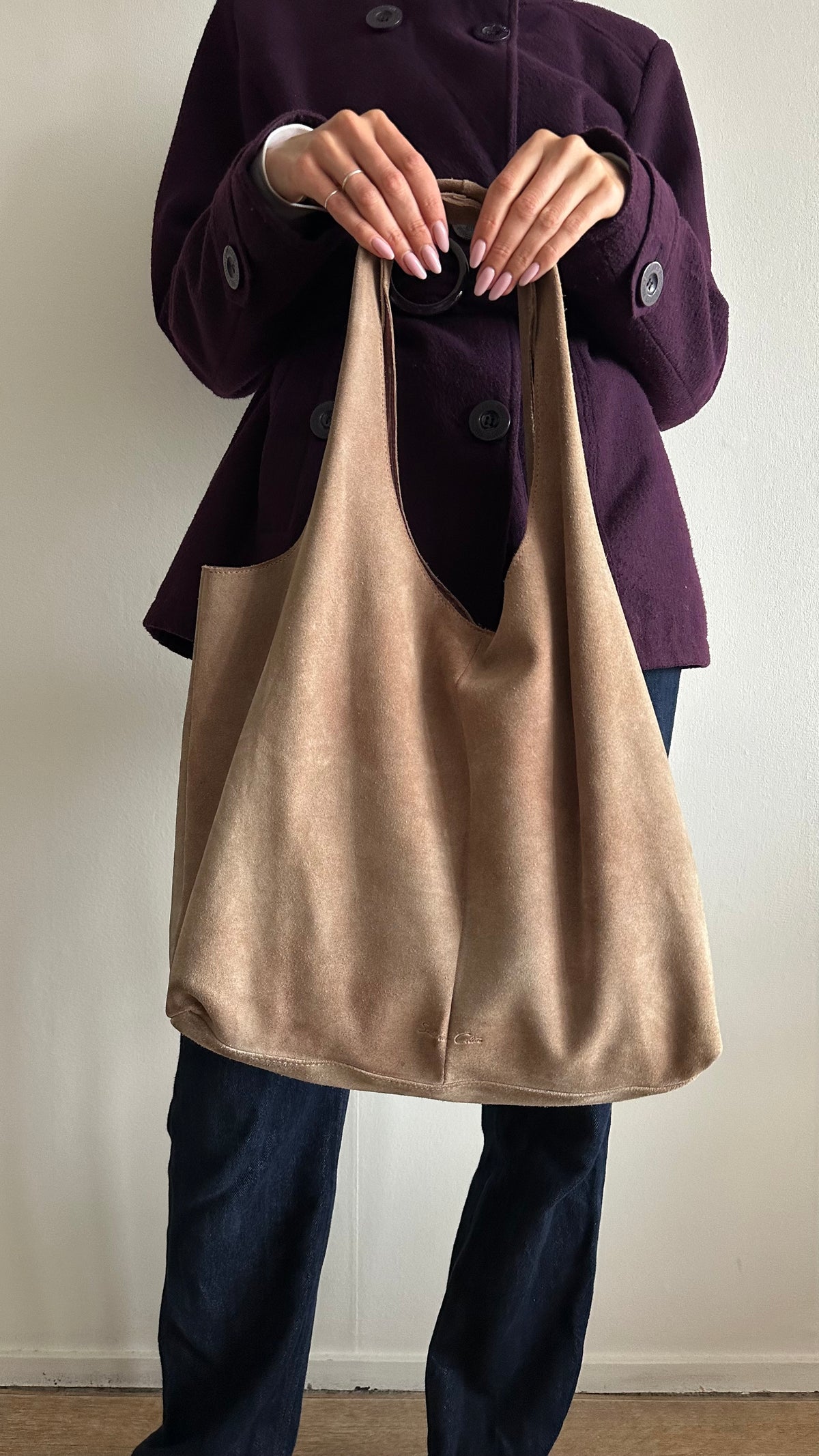 beige suede slouchy shoulderbag
