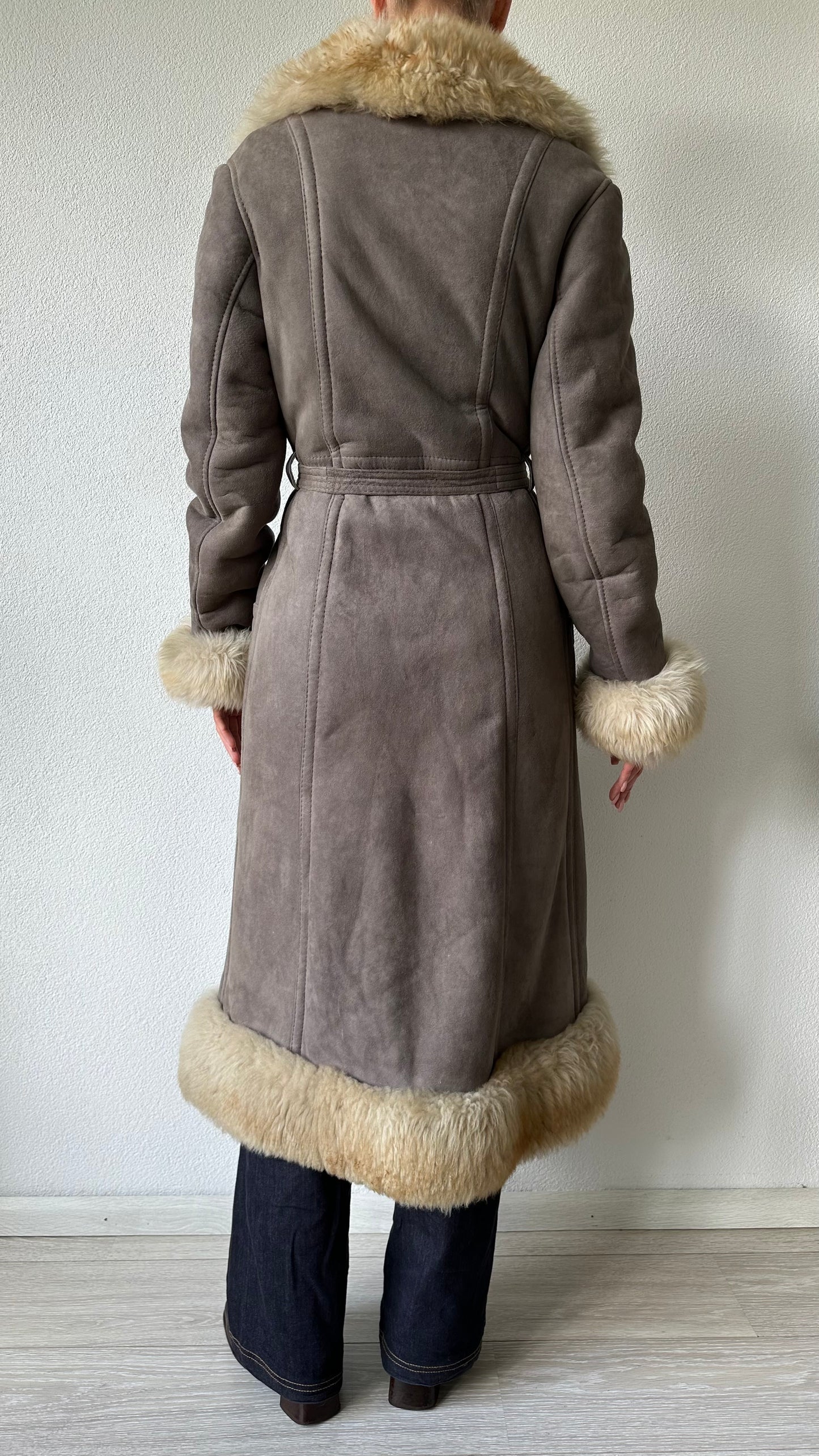 taupe penny-lane coat with belt and beige wool Fur
