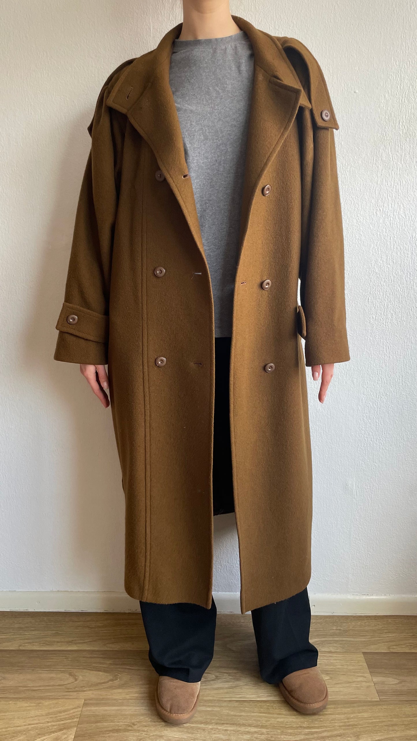 wool & cashmere vintage camel trenchcoat