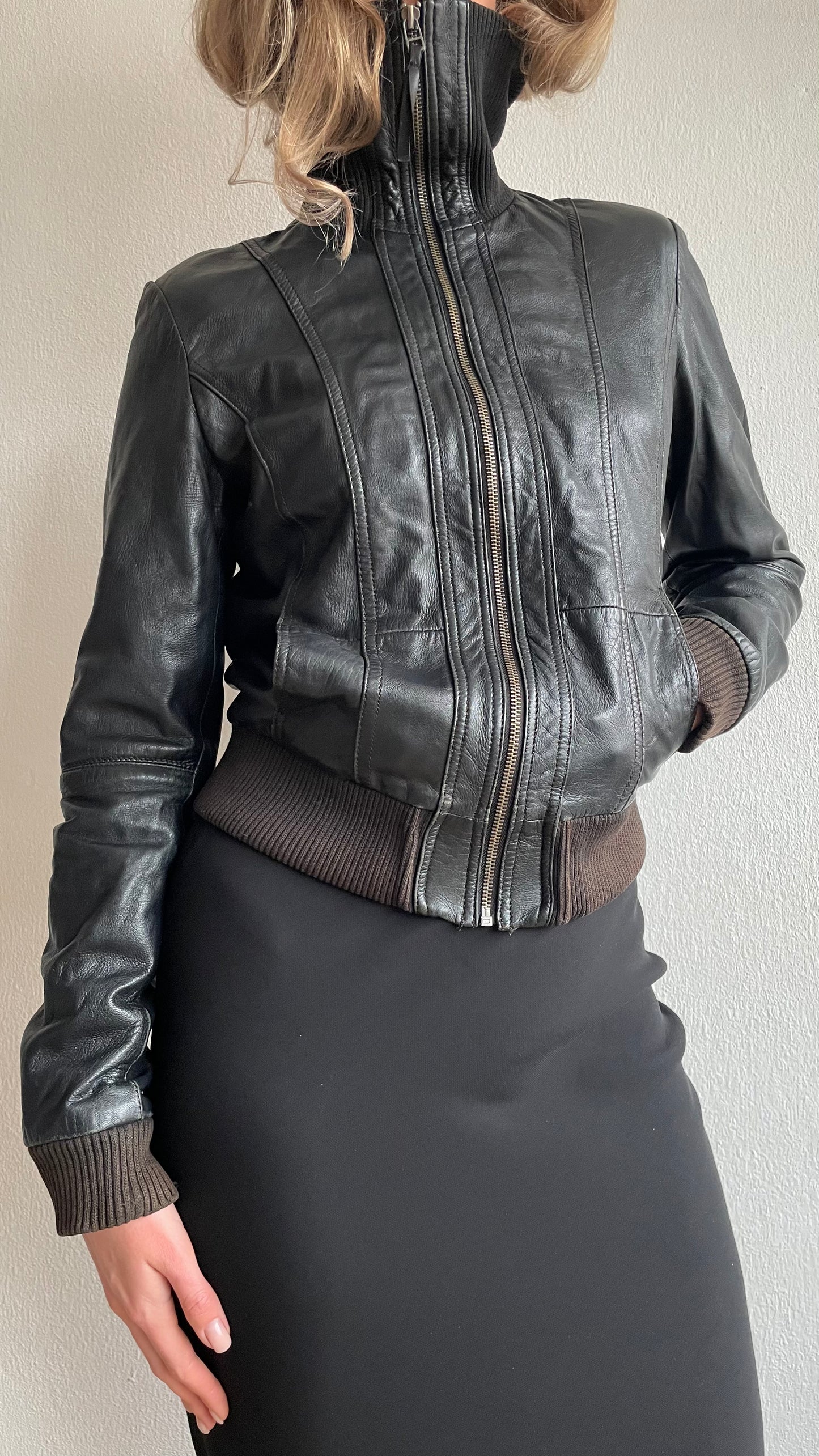 black soft leather bomberjacket