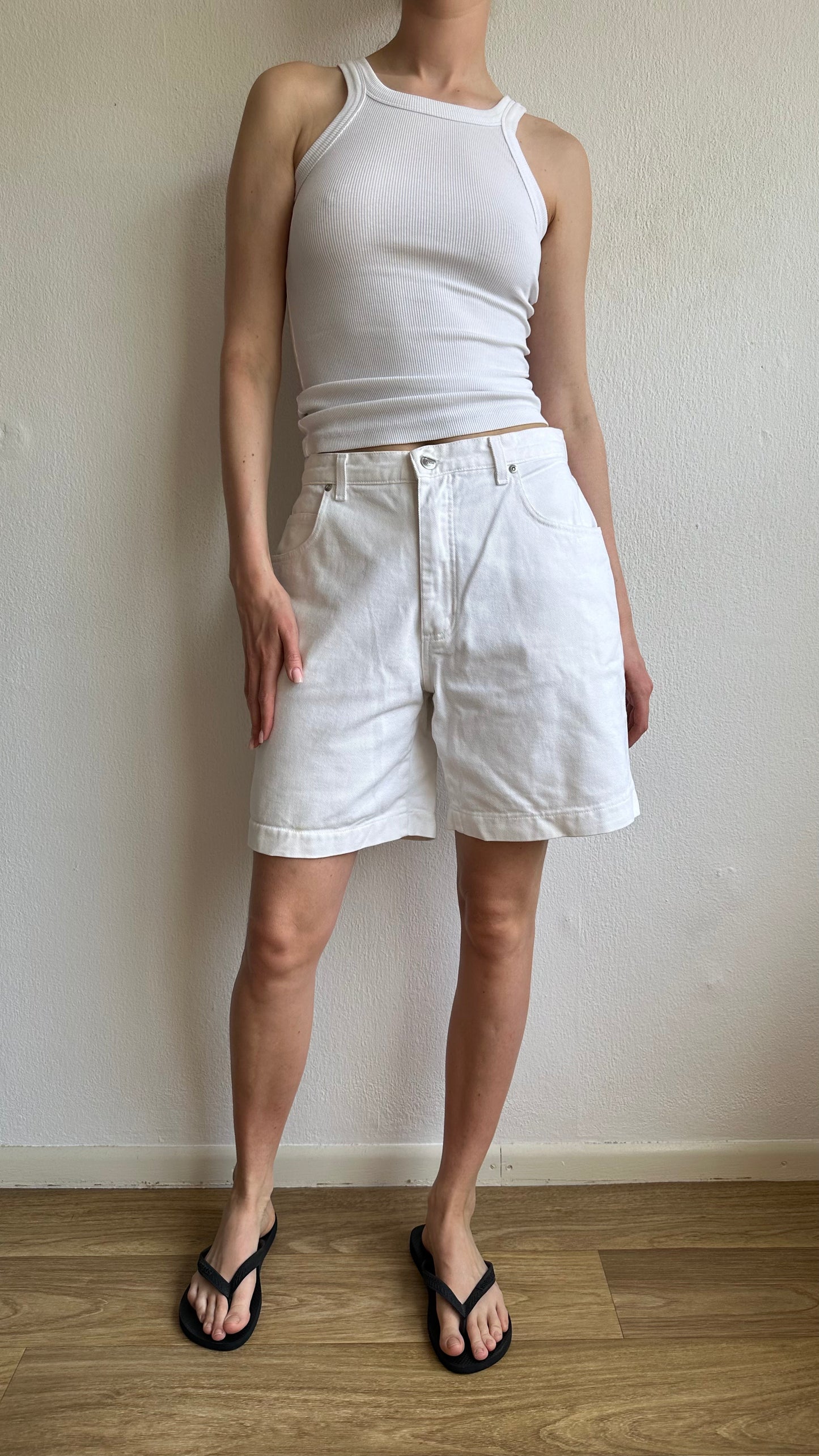 white denim vintage short