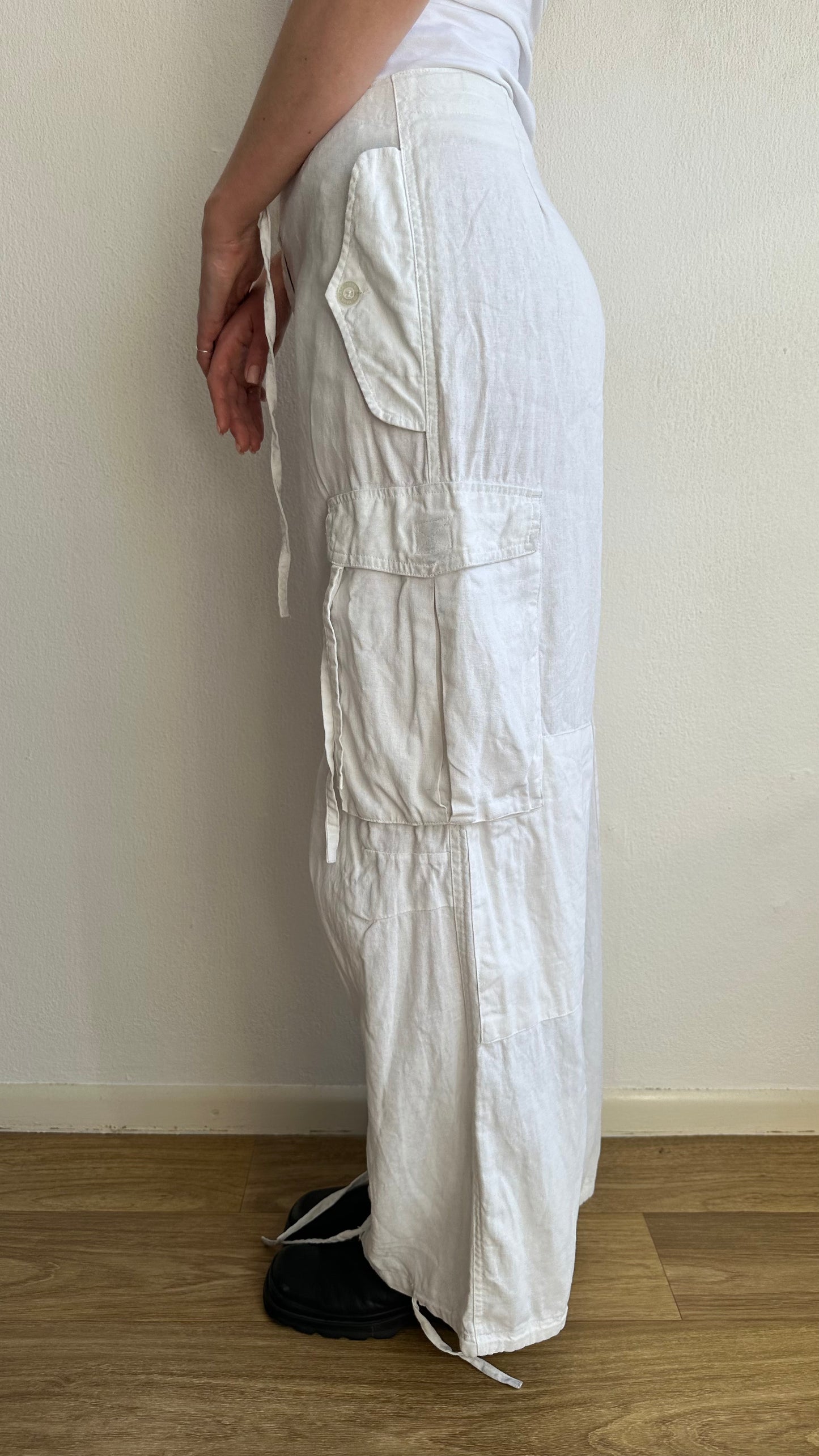 beige/white linen cargo pants