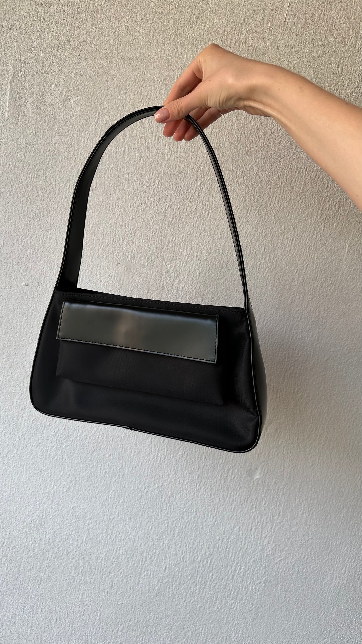 PU leather black shoulderbag